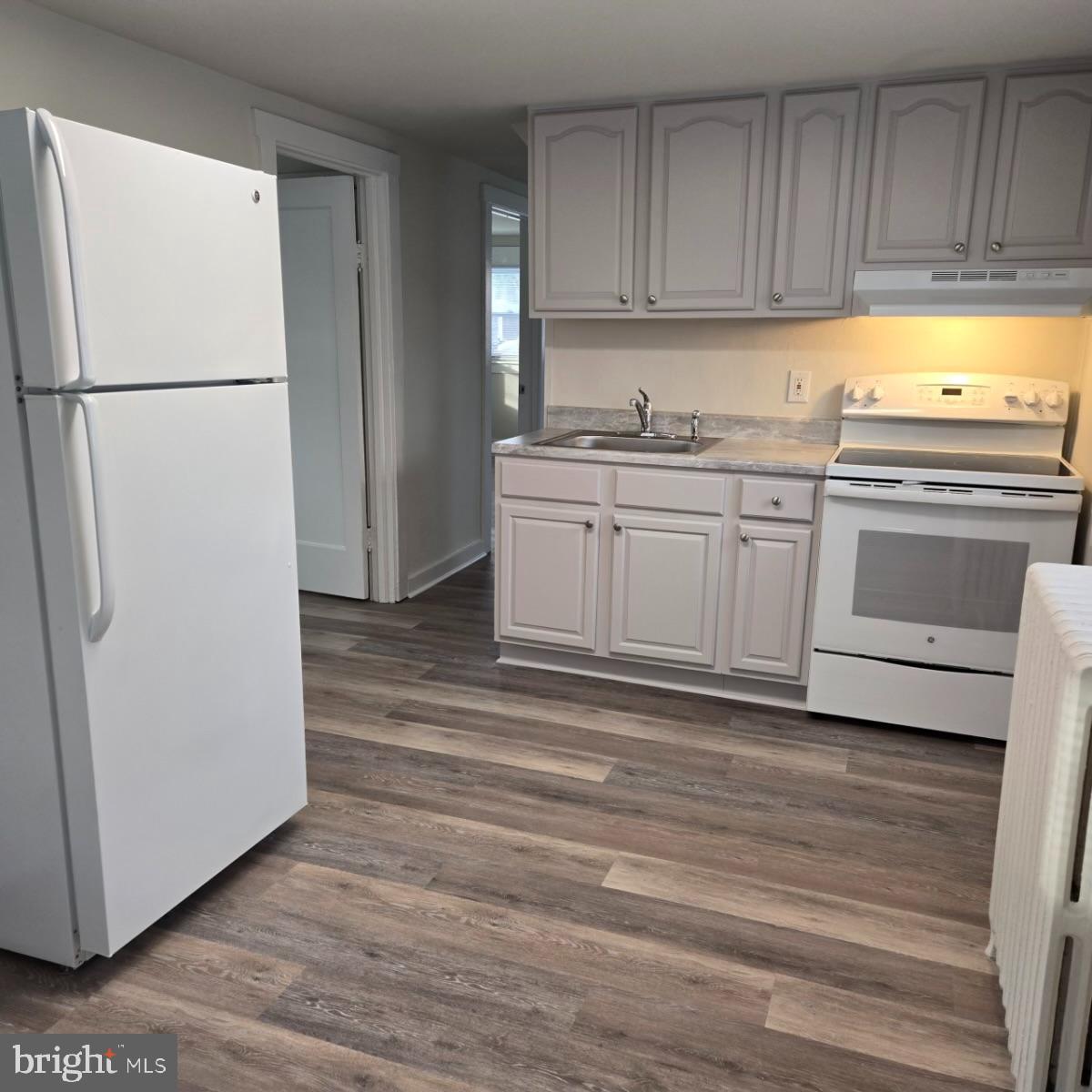 000 - Residential Lease