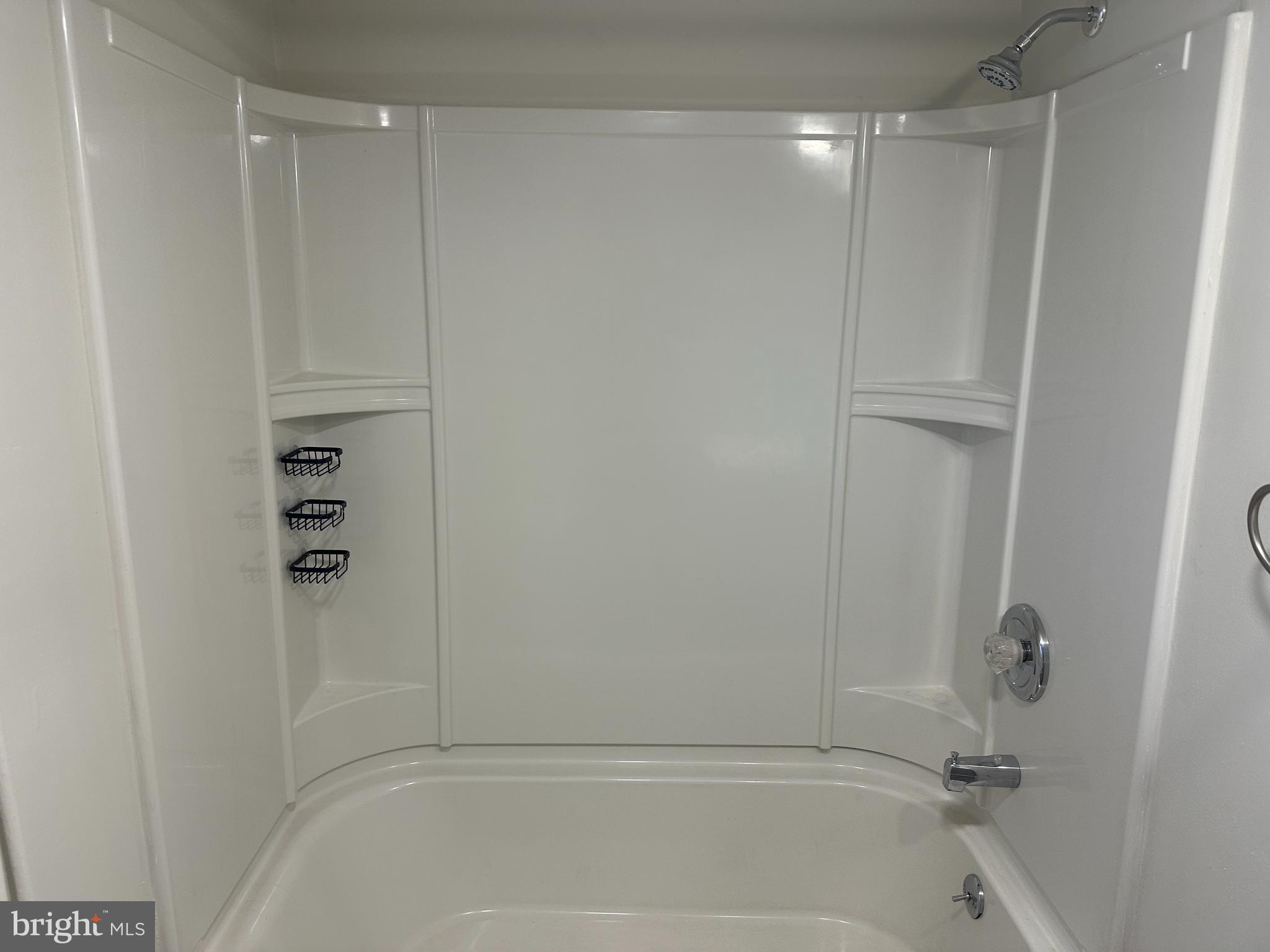 000 - Residential Lease