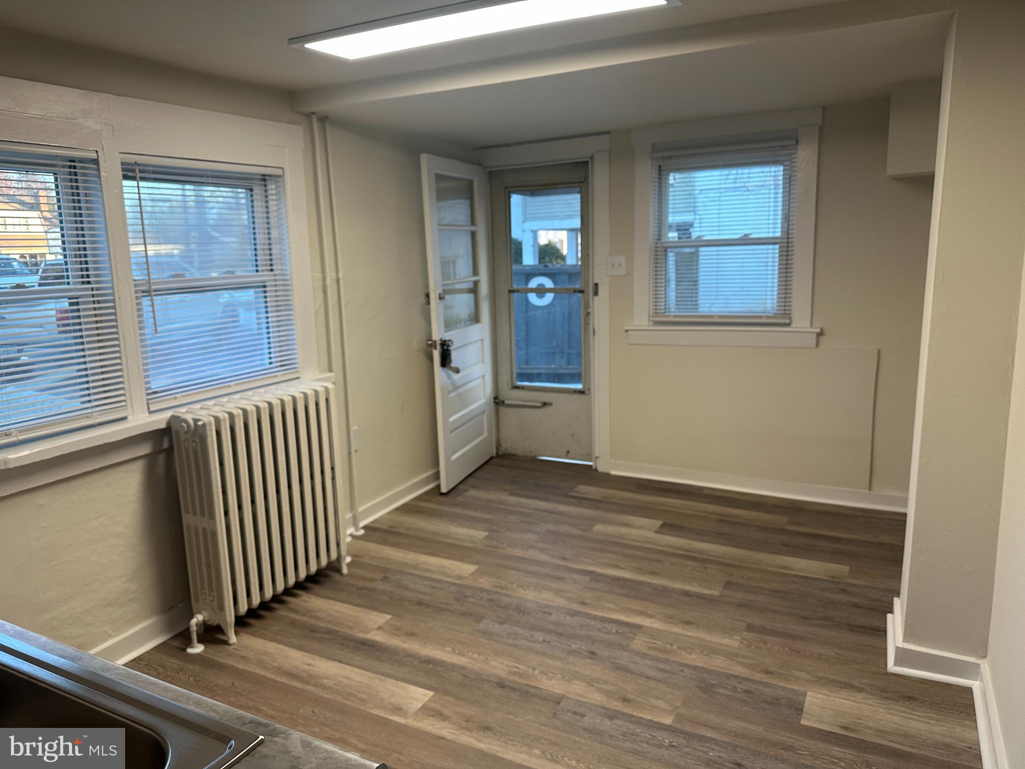 000 - Residential Lease