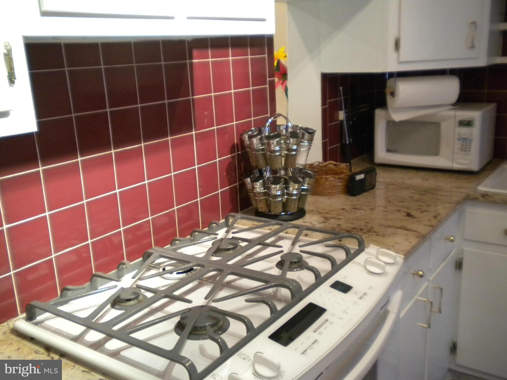 CROSS KEYS - Residential Lease