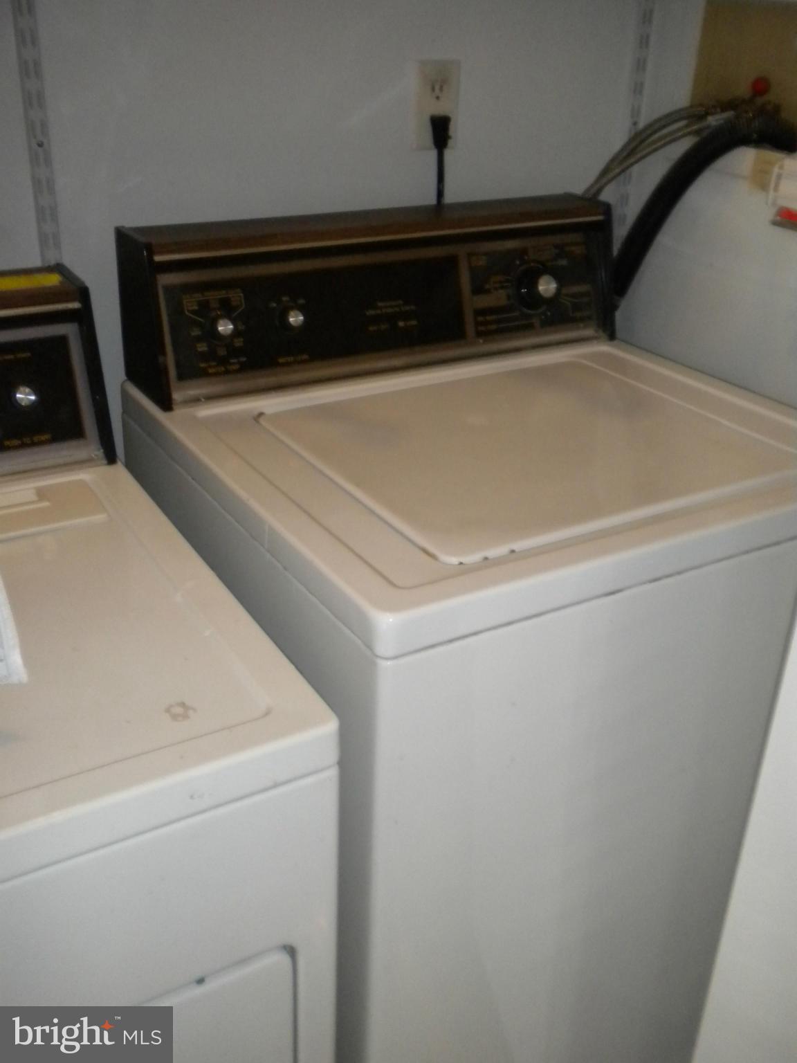 CROSS KEYS - Residential Lease