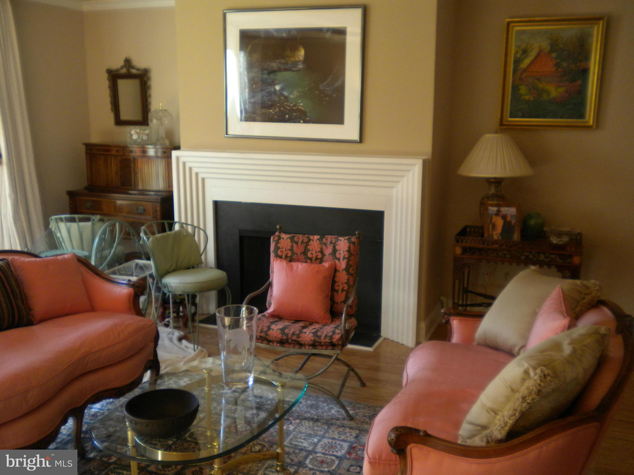 CROSS KEYS - Residential Lease