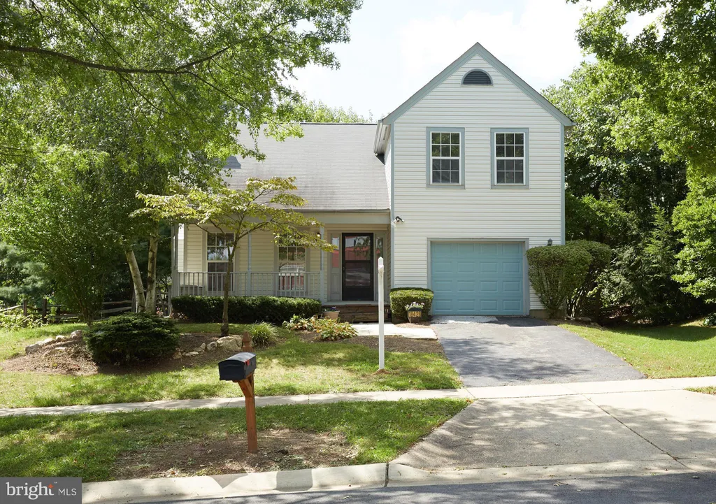 18428 Flower Hill Way, Gaithersburg, MD 20879