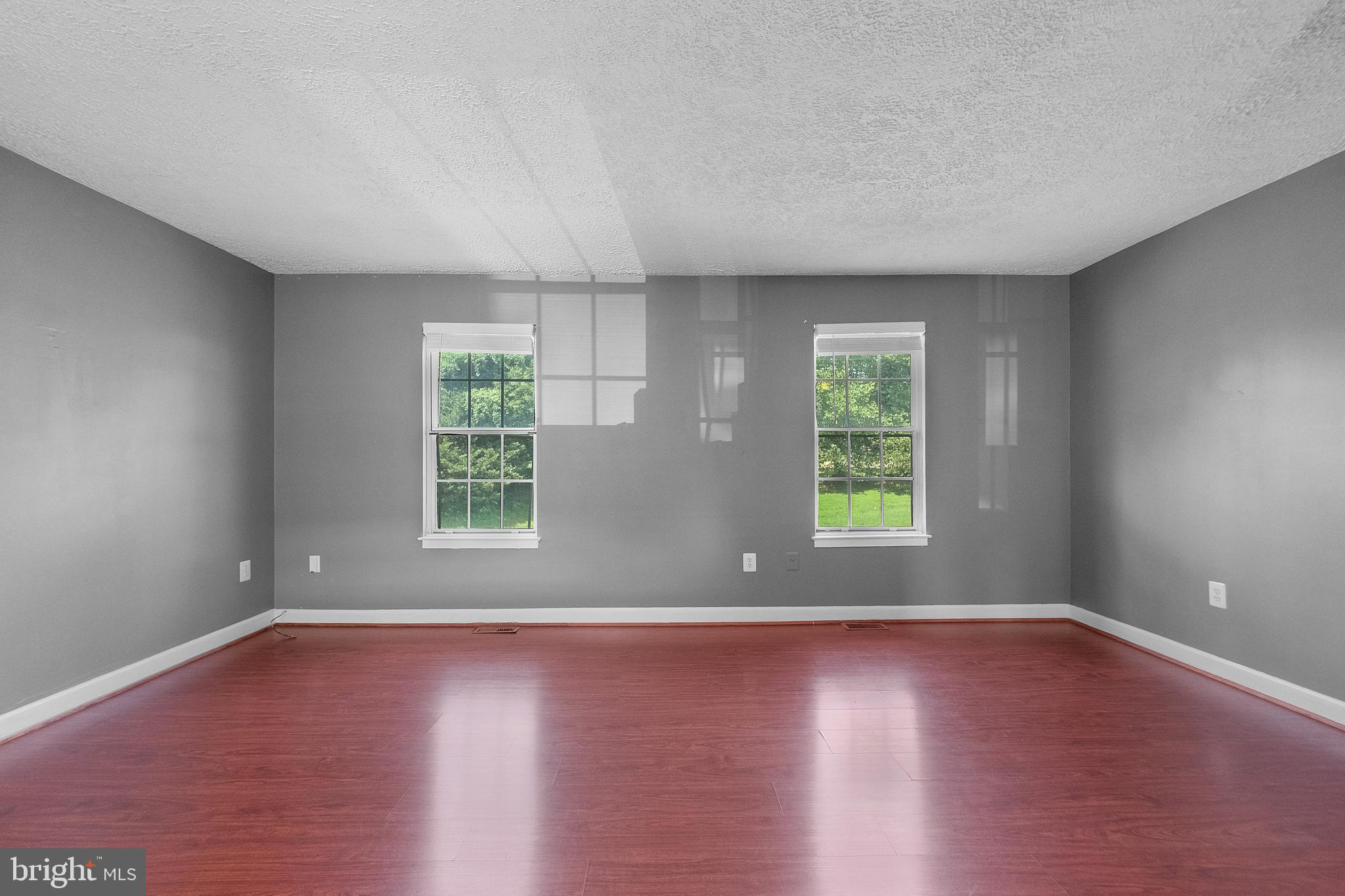 GUNNERS LAKE VILLAGE - Residential Lease