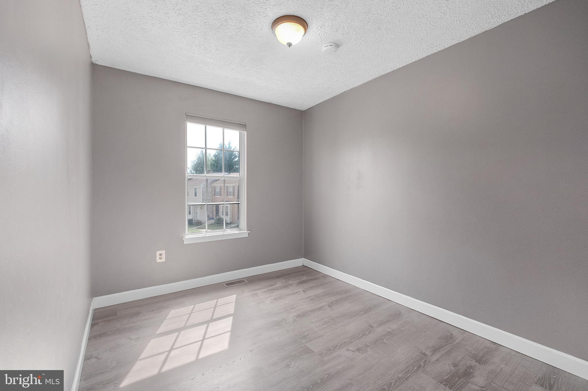 GUNNERS LAKE VILLAGE - Residential Lease