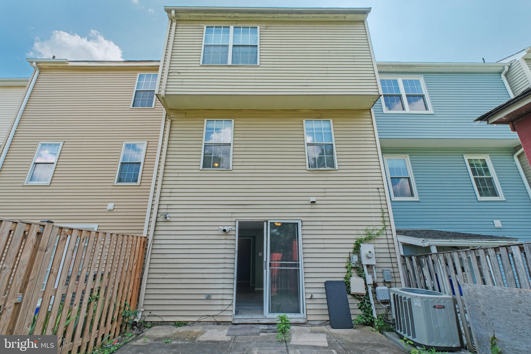 GUNNERS LAKE VILLAGE - Residential Lease