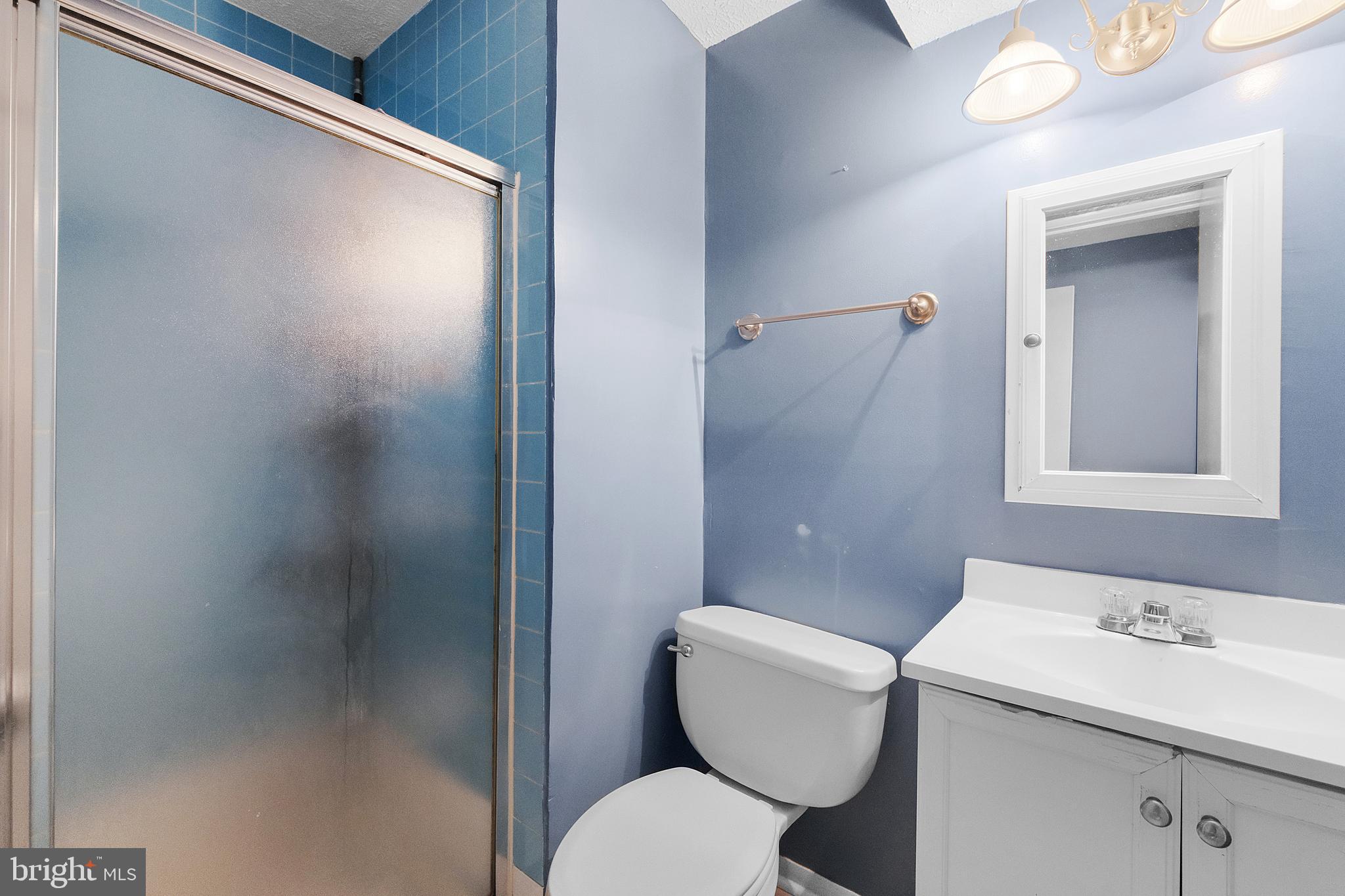 GUNNERS LAKE VILLAGE - Residential Lease