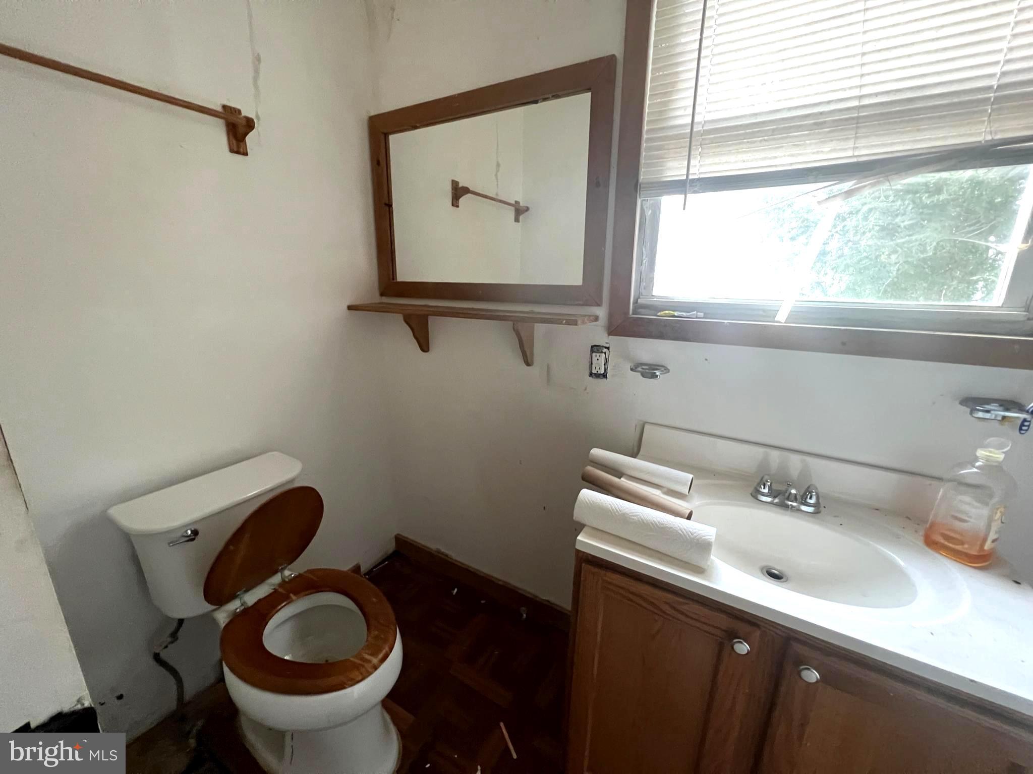 PIKESVILLE - Residential