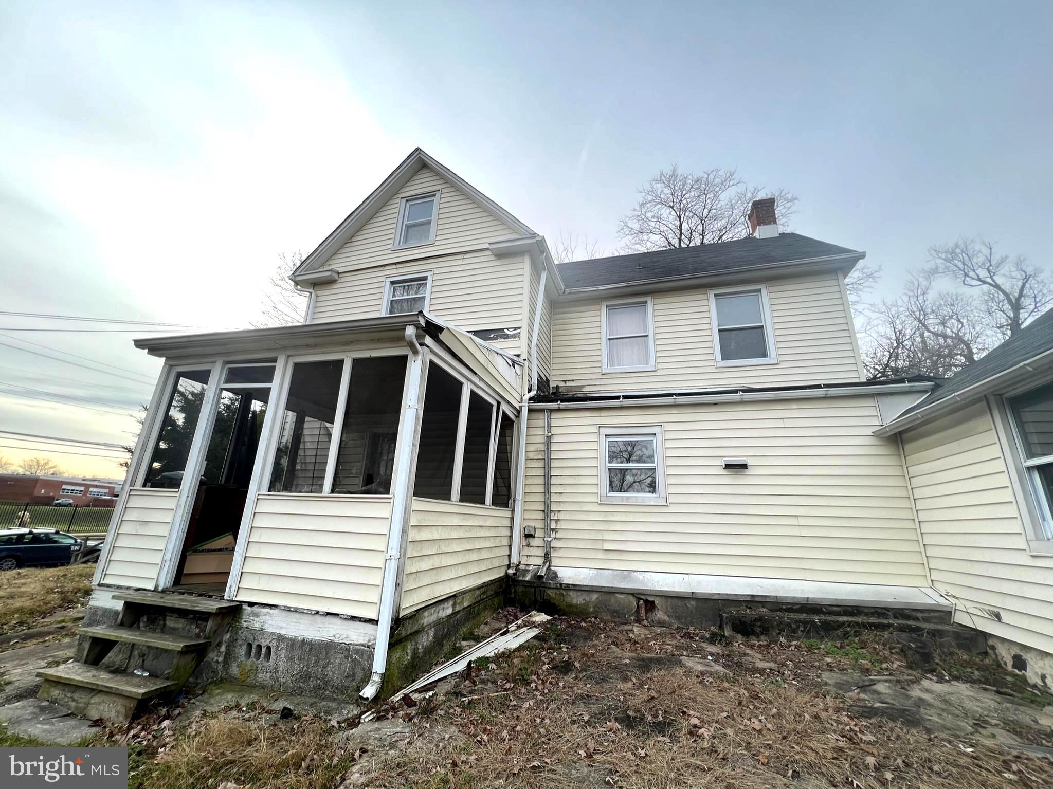 PIKESVILLE - Residential