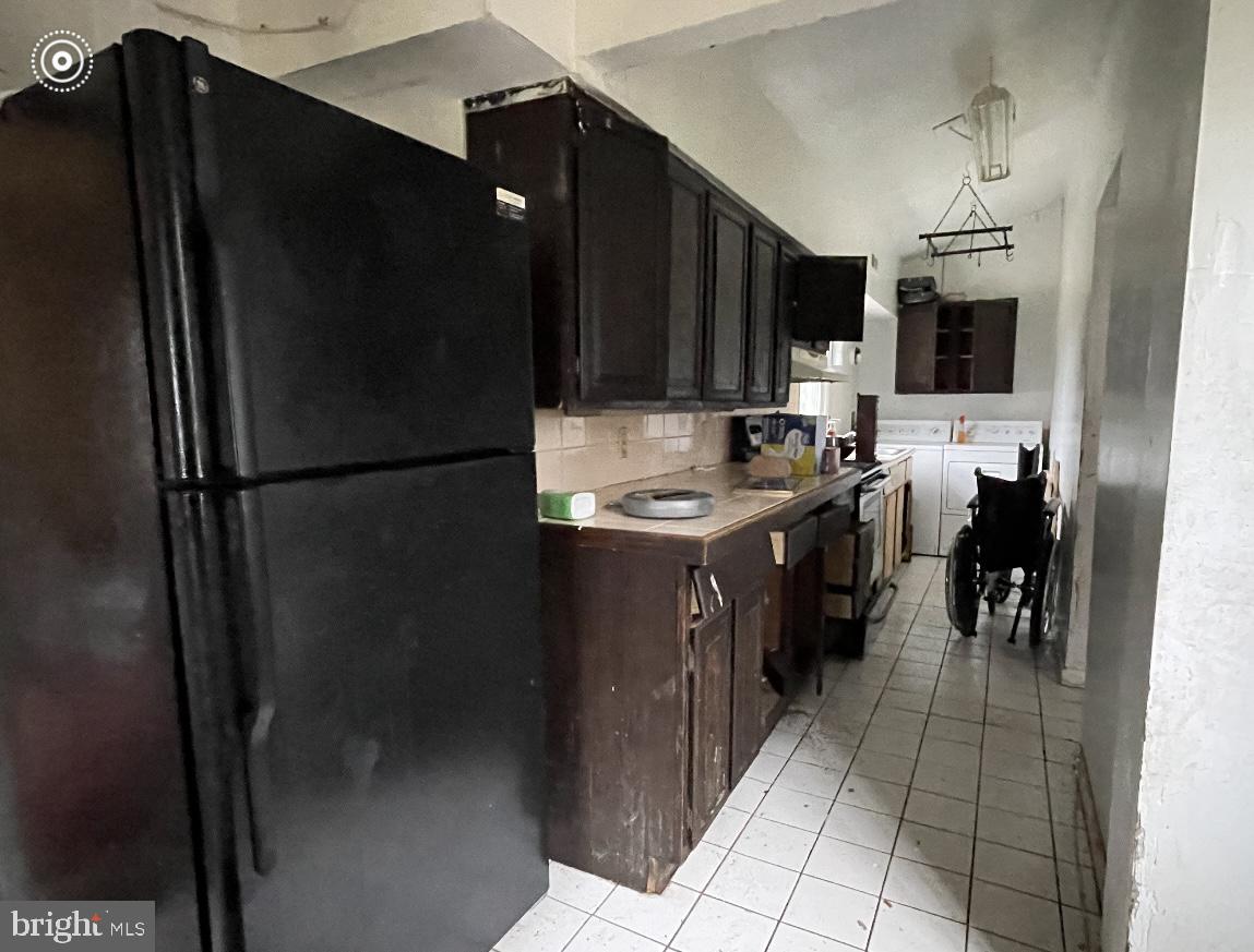 PIKESVILLE - Residential