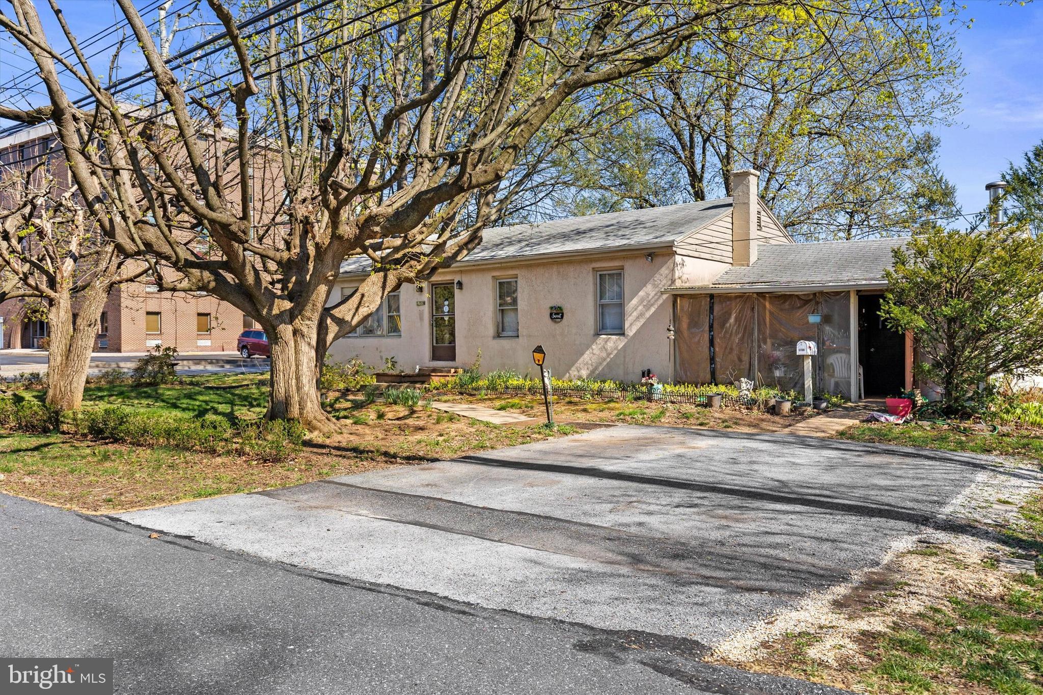 RANA VILLA SPRING TERRACE - Residential