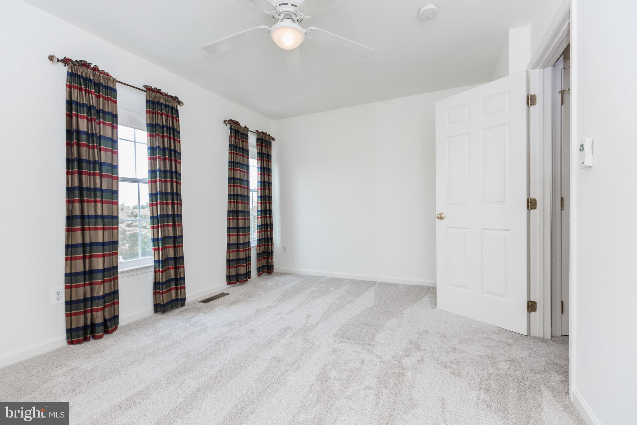 SOUTH RIDING - Residential Lease