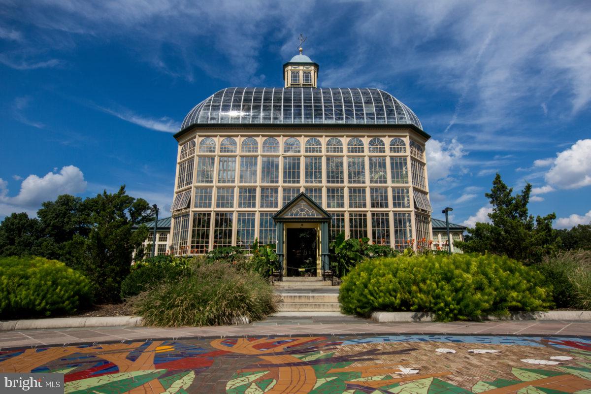 PENN NORTH - Residential