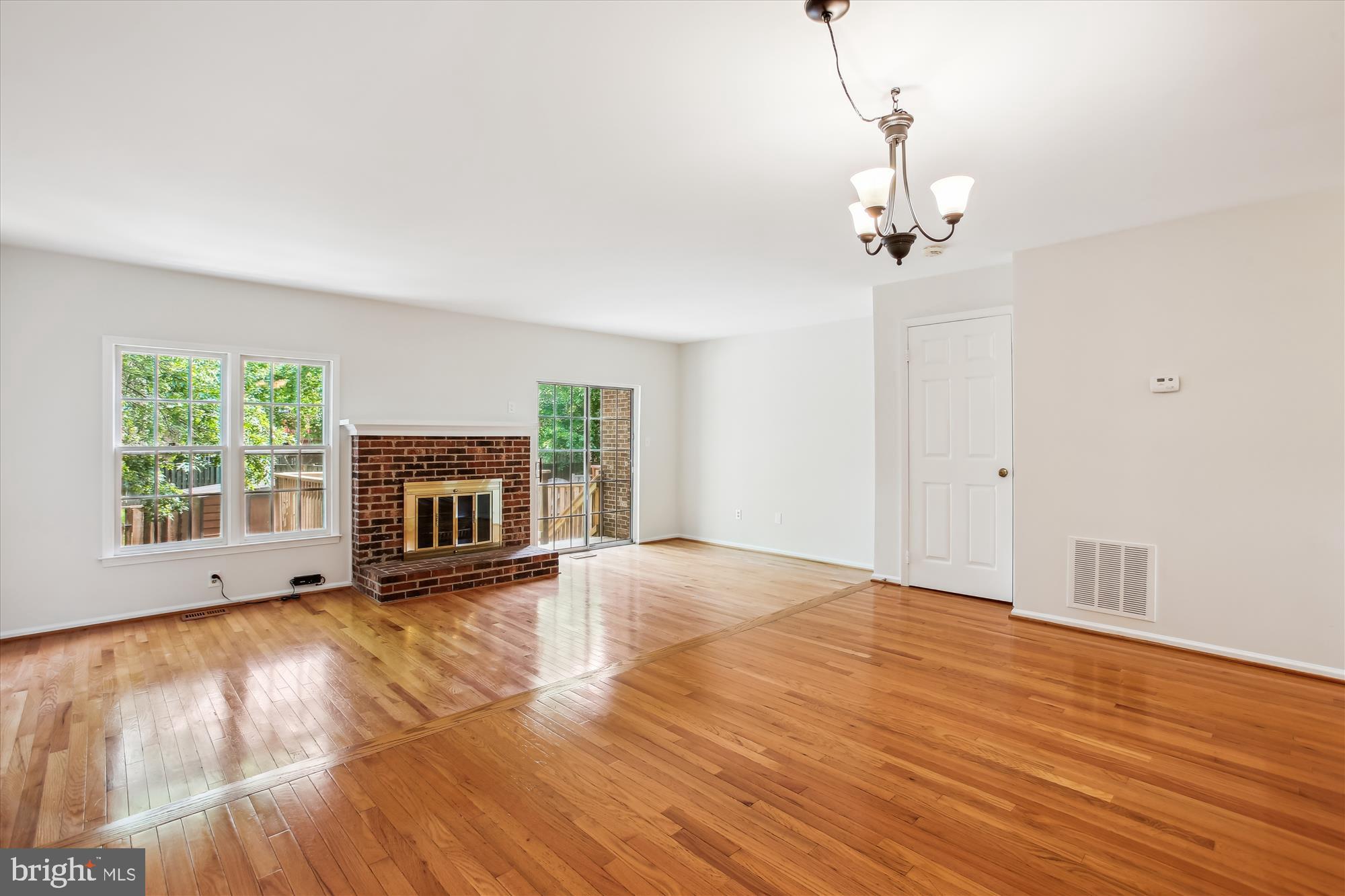 HUNTINGTON AT MT VERNON - Residential Lease