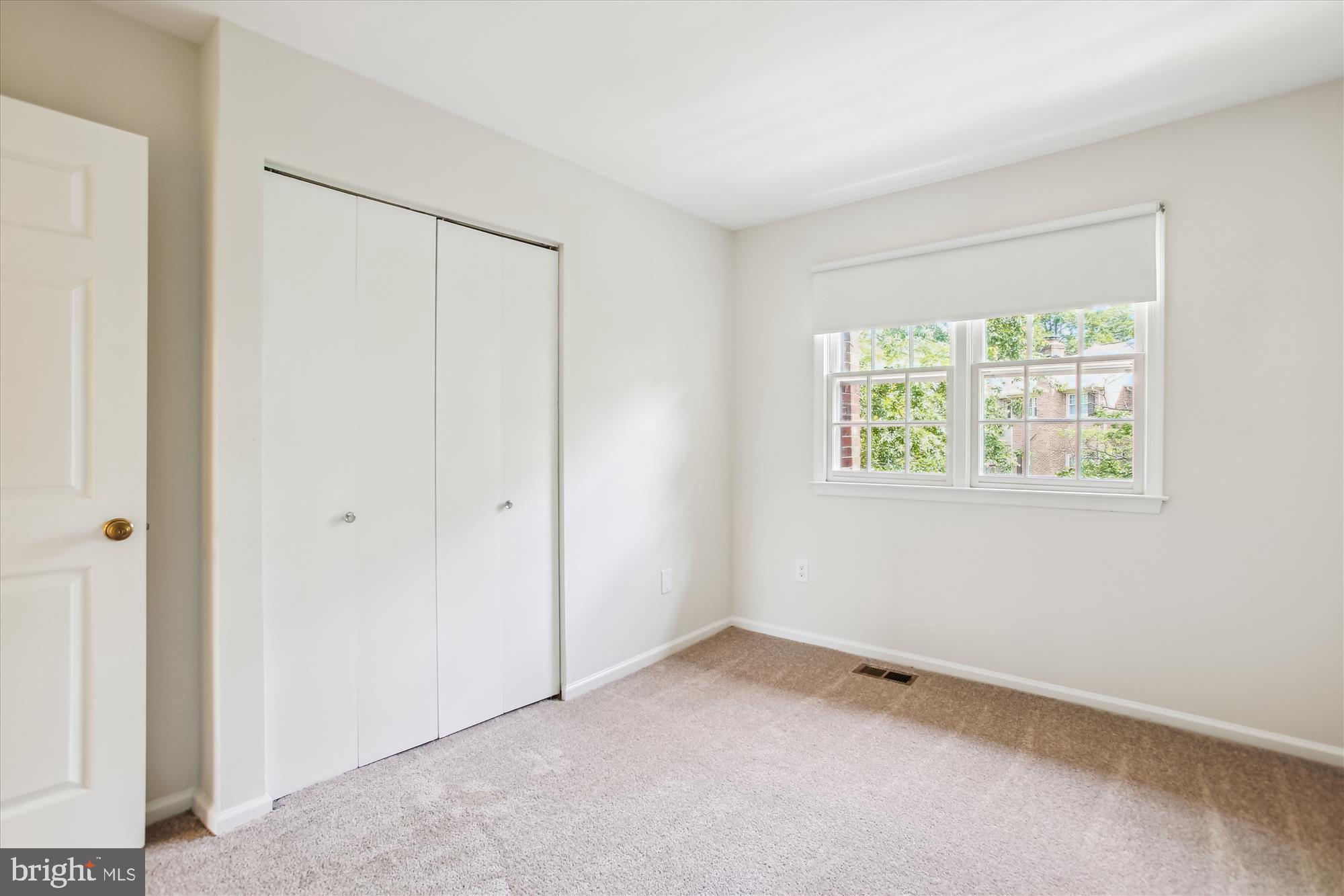 HUNTINGTON AT MT VERNON - Residential Lease