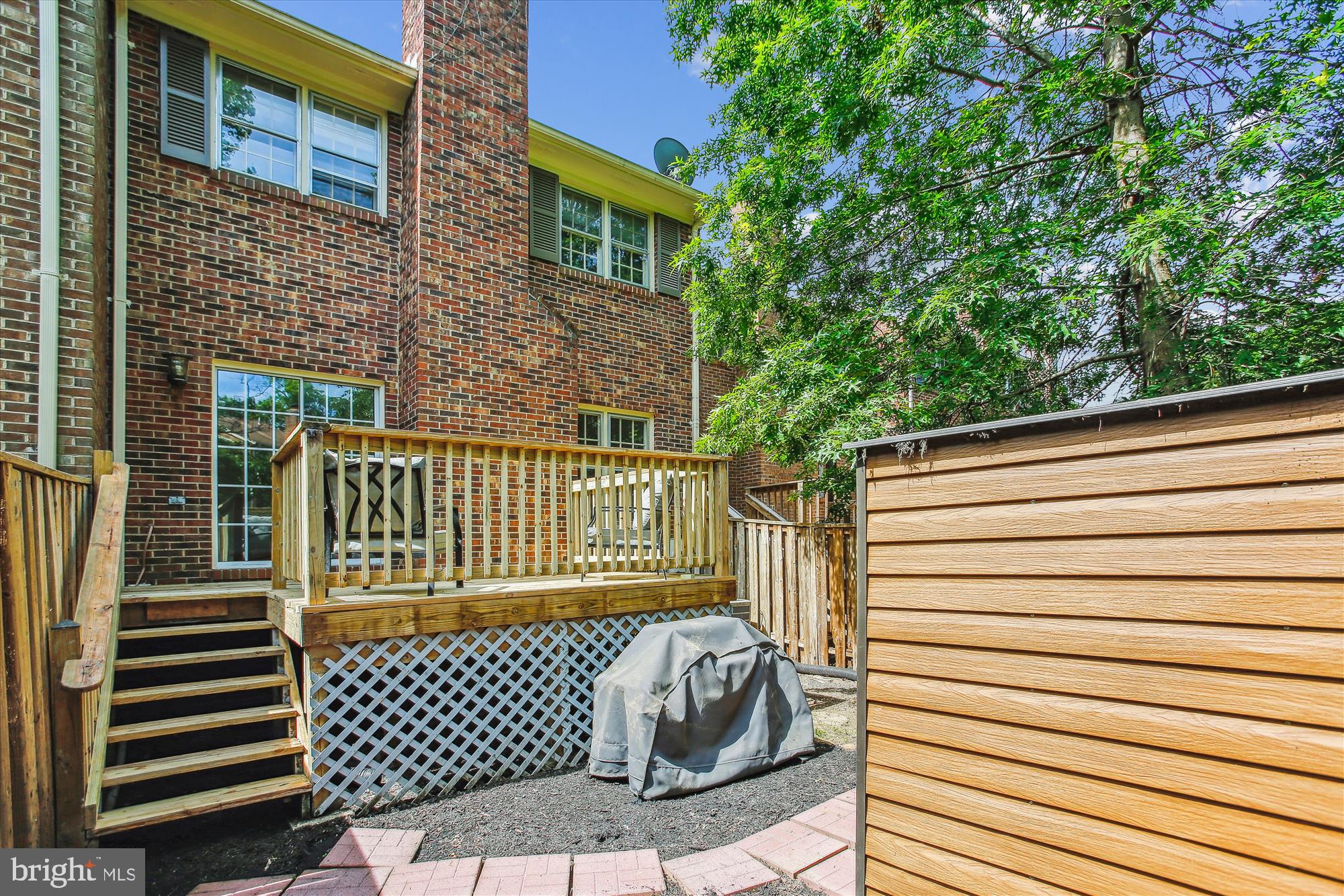 HUNTINGTON AT MT VERNON - Residential Lease