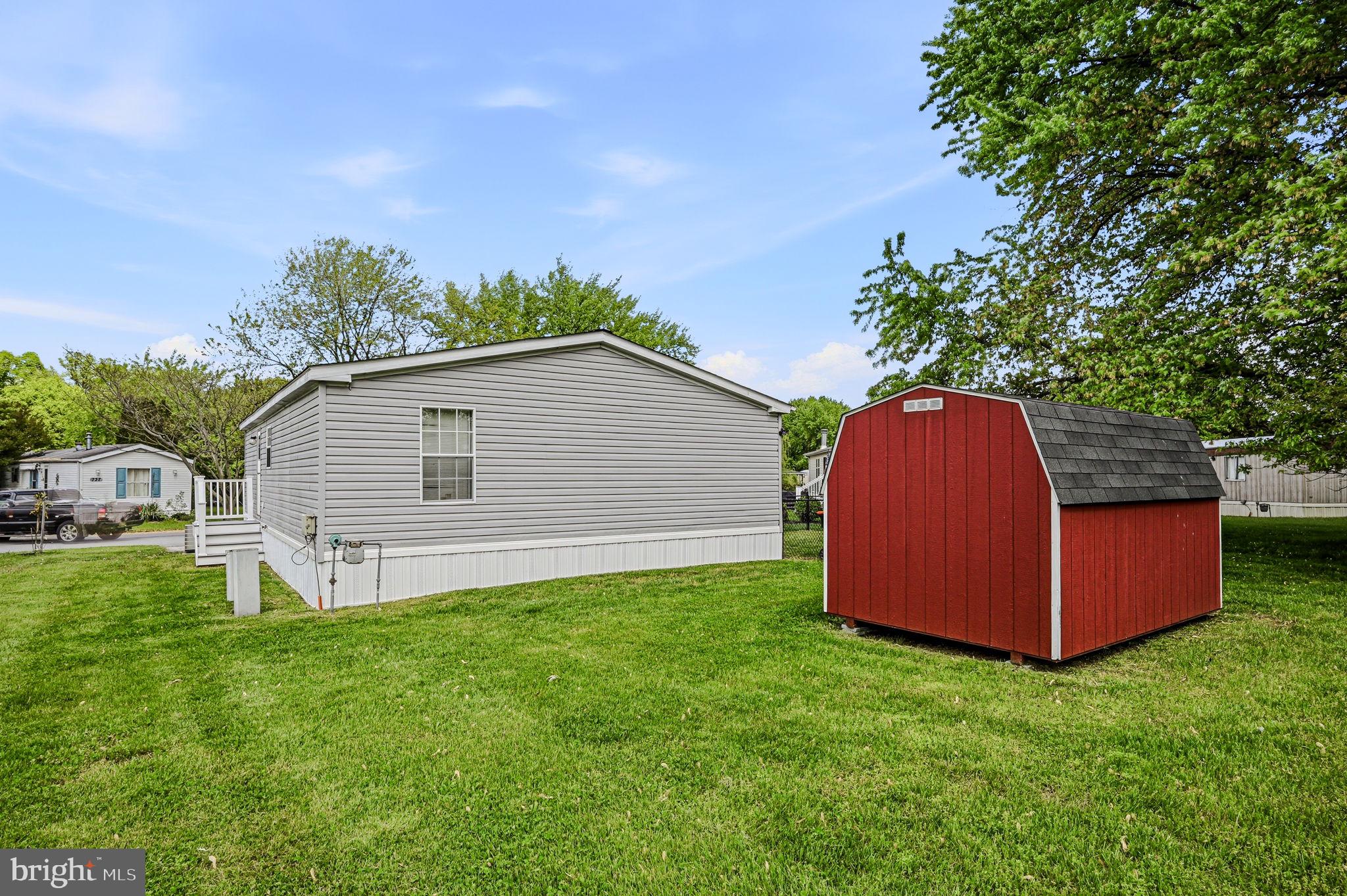 VILLAGE BROOK - Residential