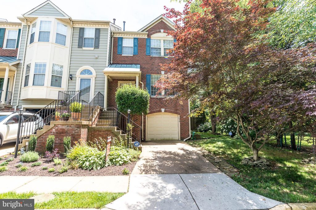 Photo of 7034 Gatton Square, ALEXANDRIA, VA 22315 (MLS # VAFX2270136)