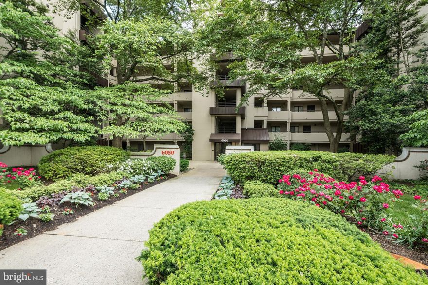 Amazing opportunity to purchase a rarely                  available penthouse unit at Miramont! Spacious 1BR model with 1.5 baths convenient to shops,              Metro, restaurants and more. Open layout with   925 square feet of comfortable living space.              Features entry foyer, huge living and dining               room, unique vaulted ceilings, private patio, in            unit washer/dryer, double entry kitchen with                 breakfast nook, maple cabinetry and newer                            appliances, new HVAC system in 2016, plus large master suite with walk in closet and full bath.              Secure entry building with elevator and storage      unit in excellent location with open parking,                community pool, and barbecue area.  Requires             some updating.  Open canvas awaiting your                  decorative touches. Pet friendly community with low condo fee. Tenant occupied through                     June 15th.  Immediate occupancy thereafter.                     Enjoy Trader Joes, Panera, Congressional Plaza,  and Pike & Rose, all in your own backyard!                                      Schedule your today!