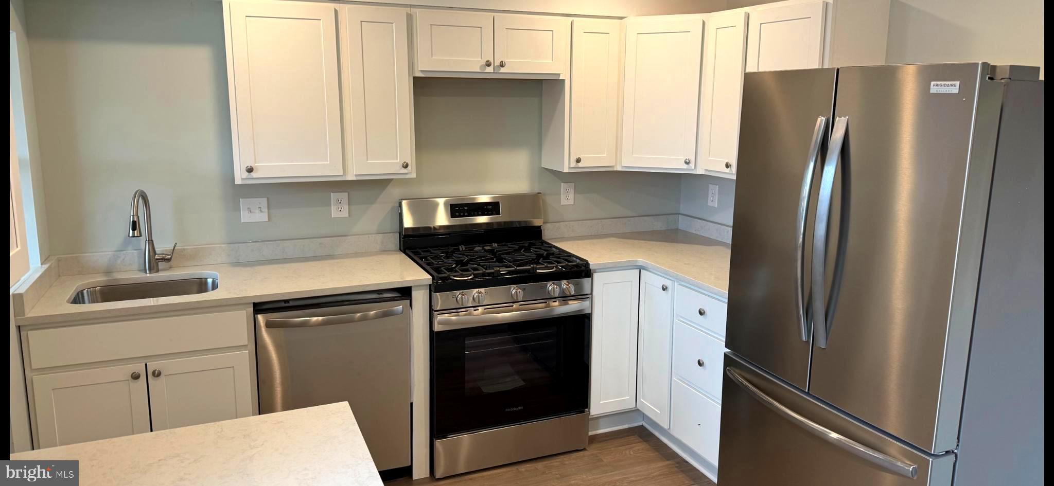 EASTFIELD - Residential