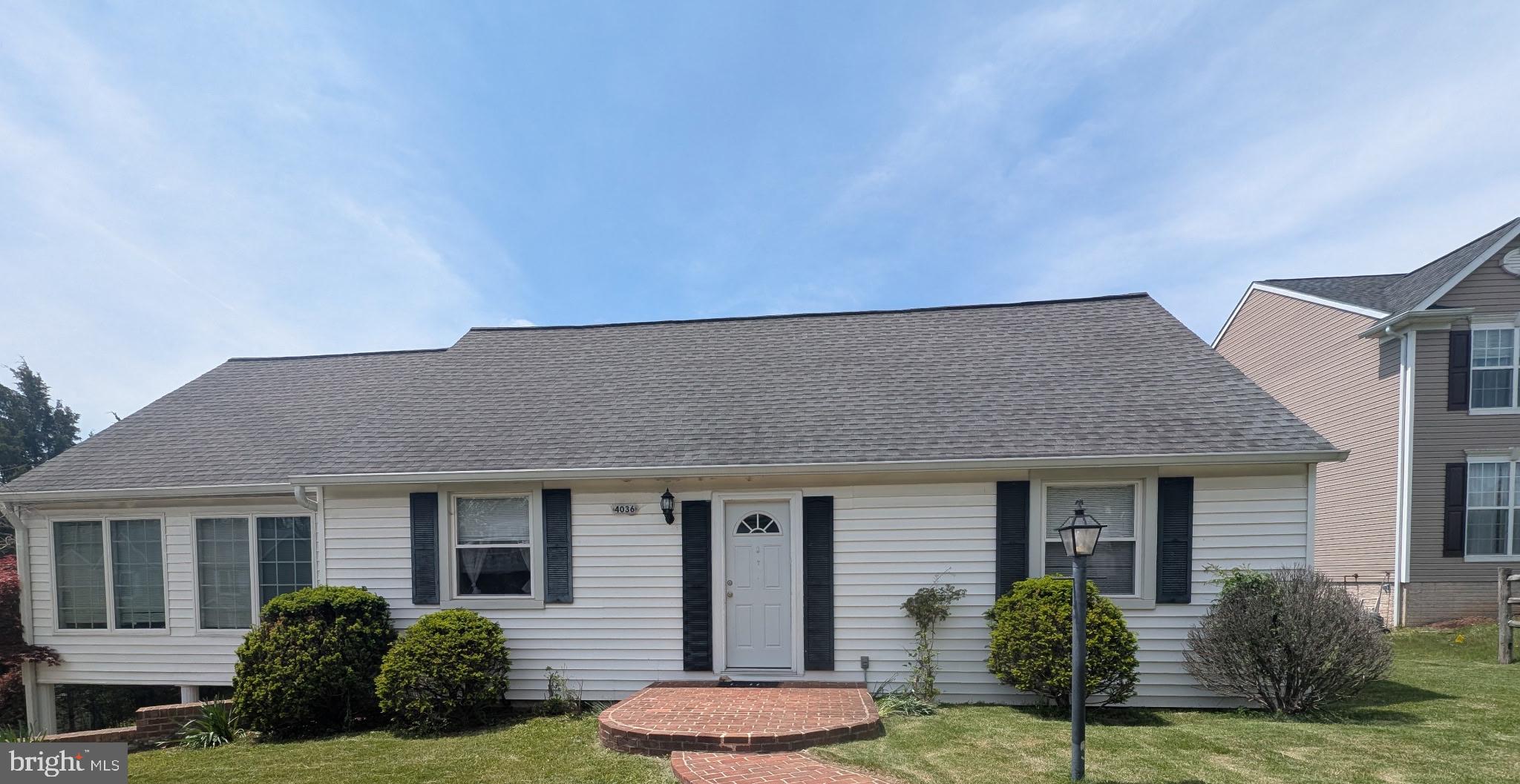 CENTENNIAL ESTATES - Residential Lease