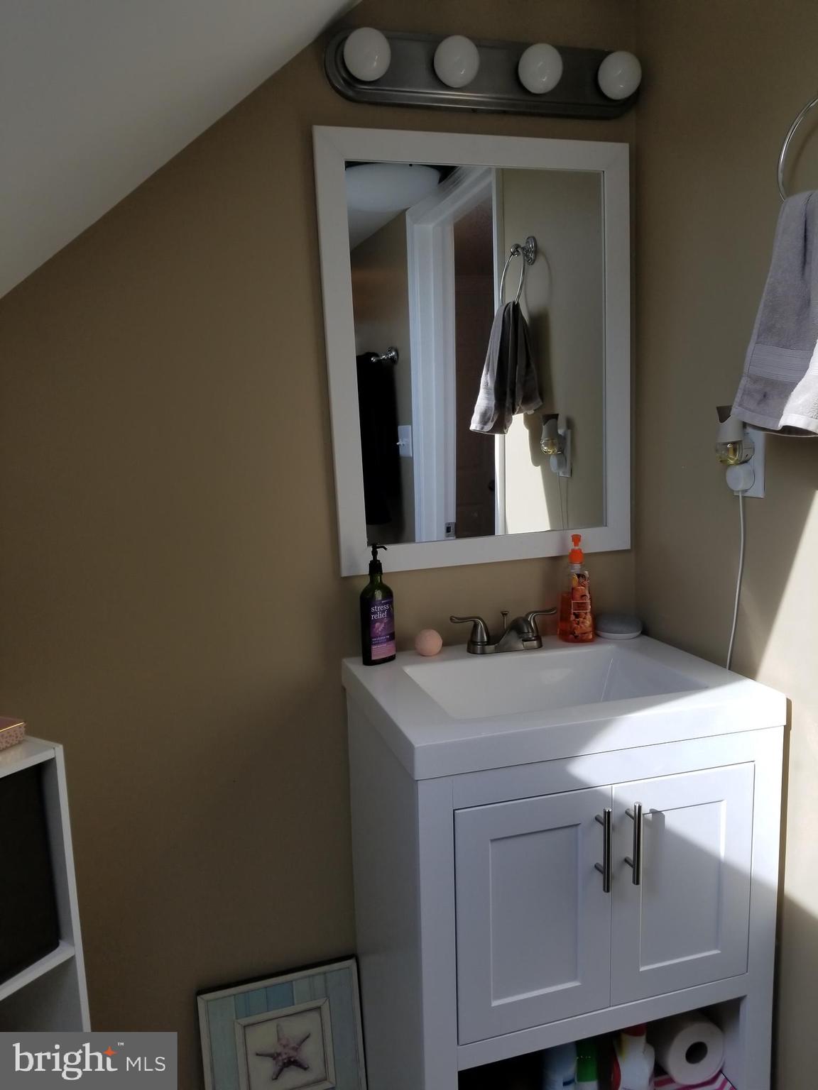 CENTENNIAL ESTATES - Residential Lease