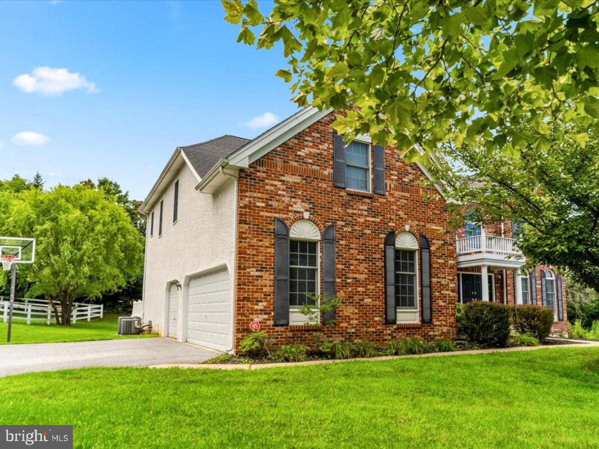 WESTTOWN CHASE - Residential