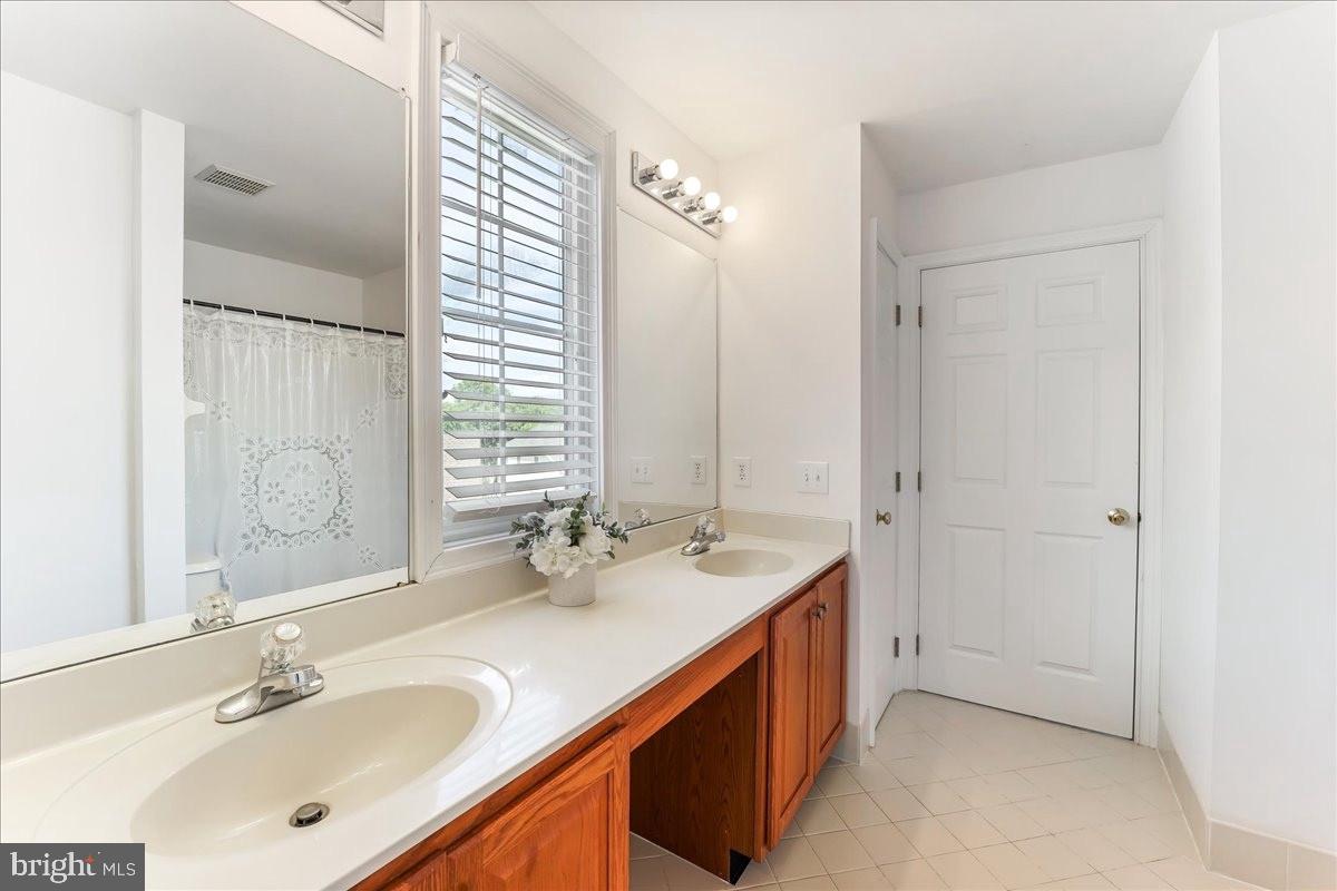 WESTTOWN CHASE - Residential