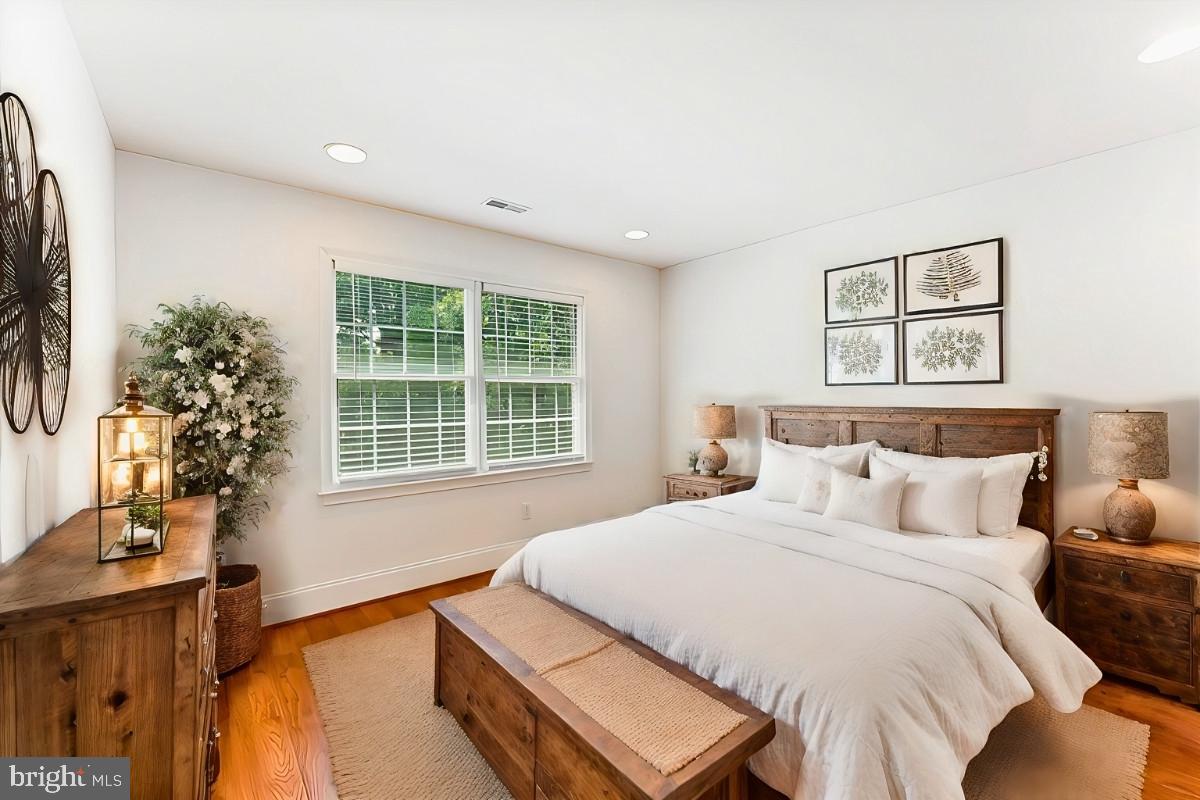 WESTTOWN CHASE - Residential