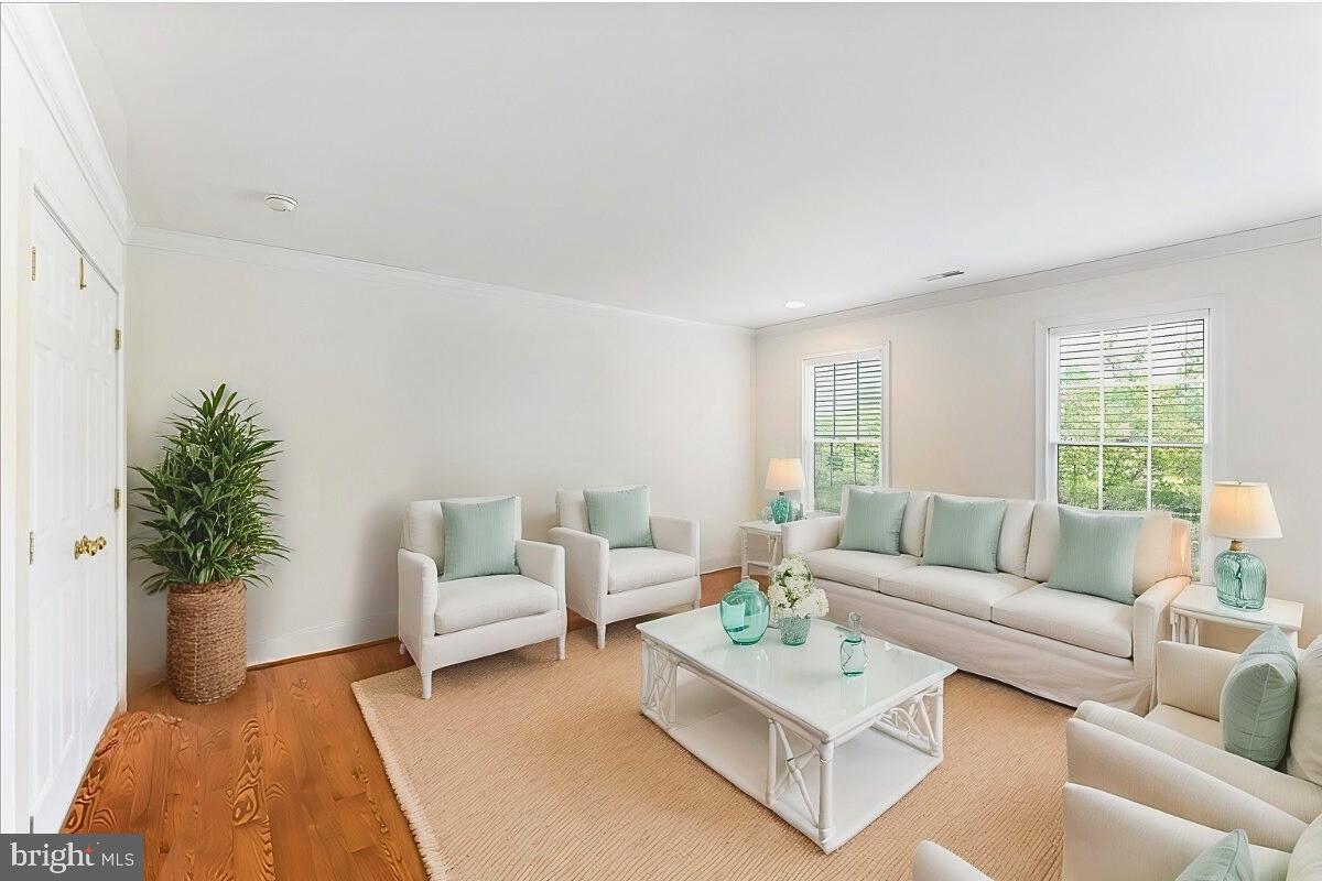 WESTTOWN CHASE - Residential