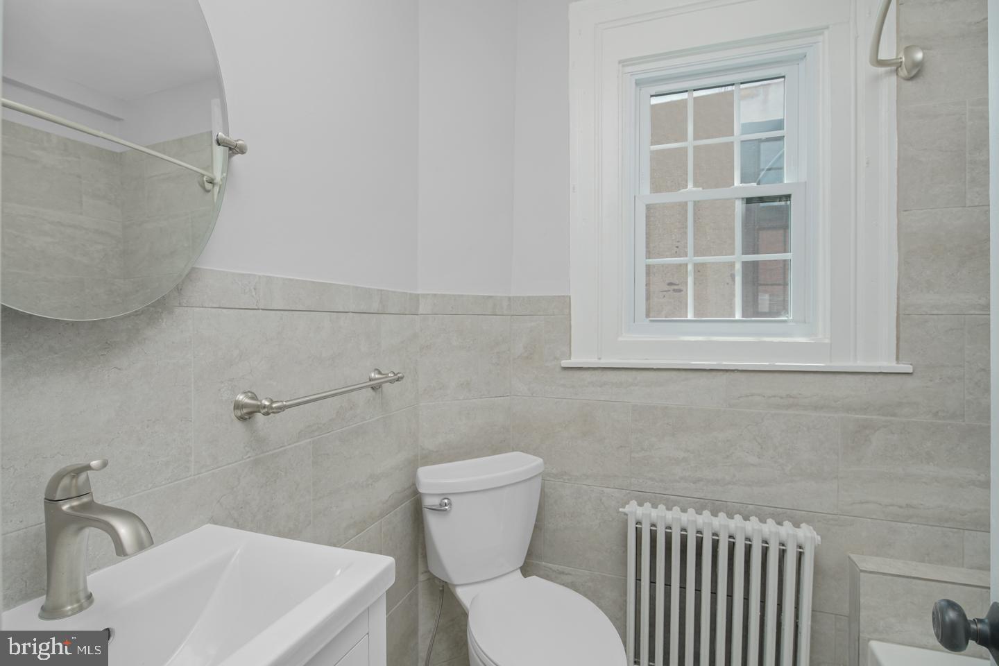 QUEEN VILLAGE - Residential Lease