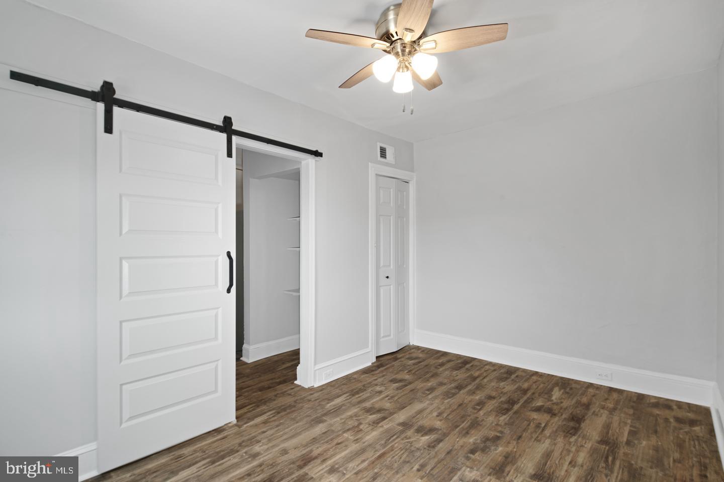 QUEEN VILLAGE - Residential Lease