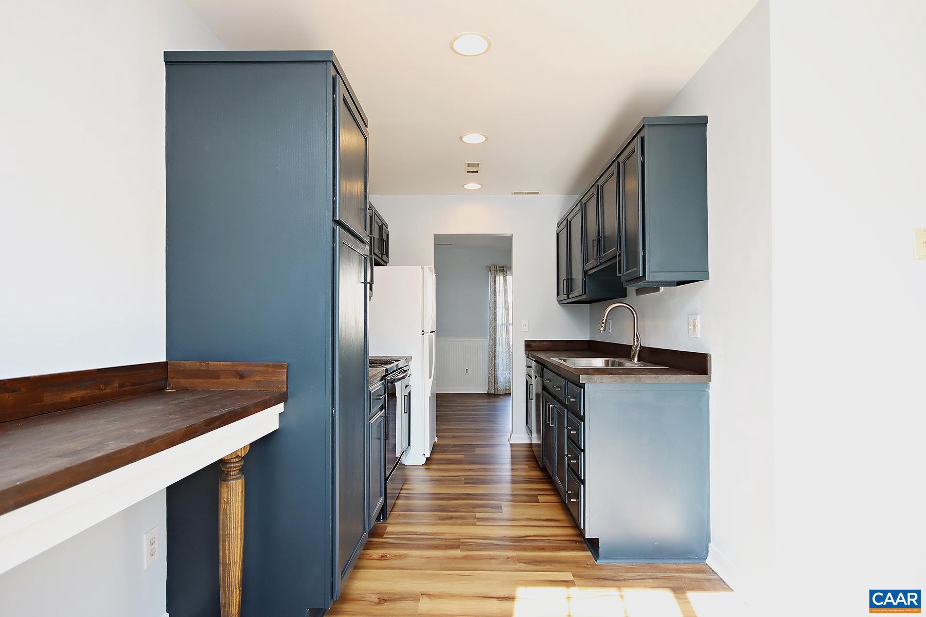 RIDGECREST - Residential Lease