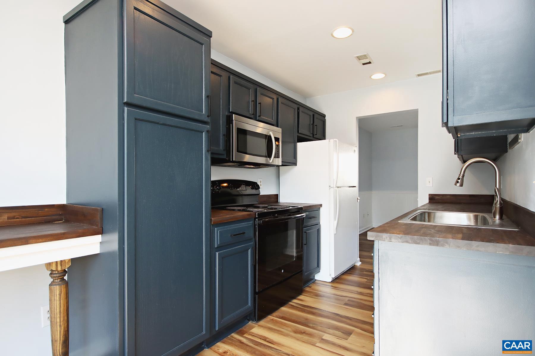 RIDGECREST - Residential Lease