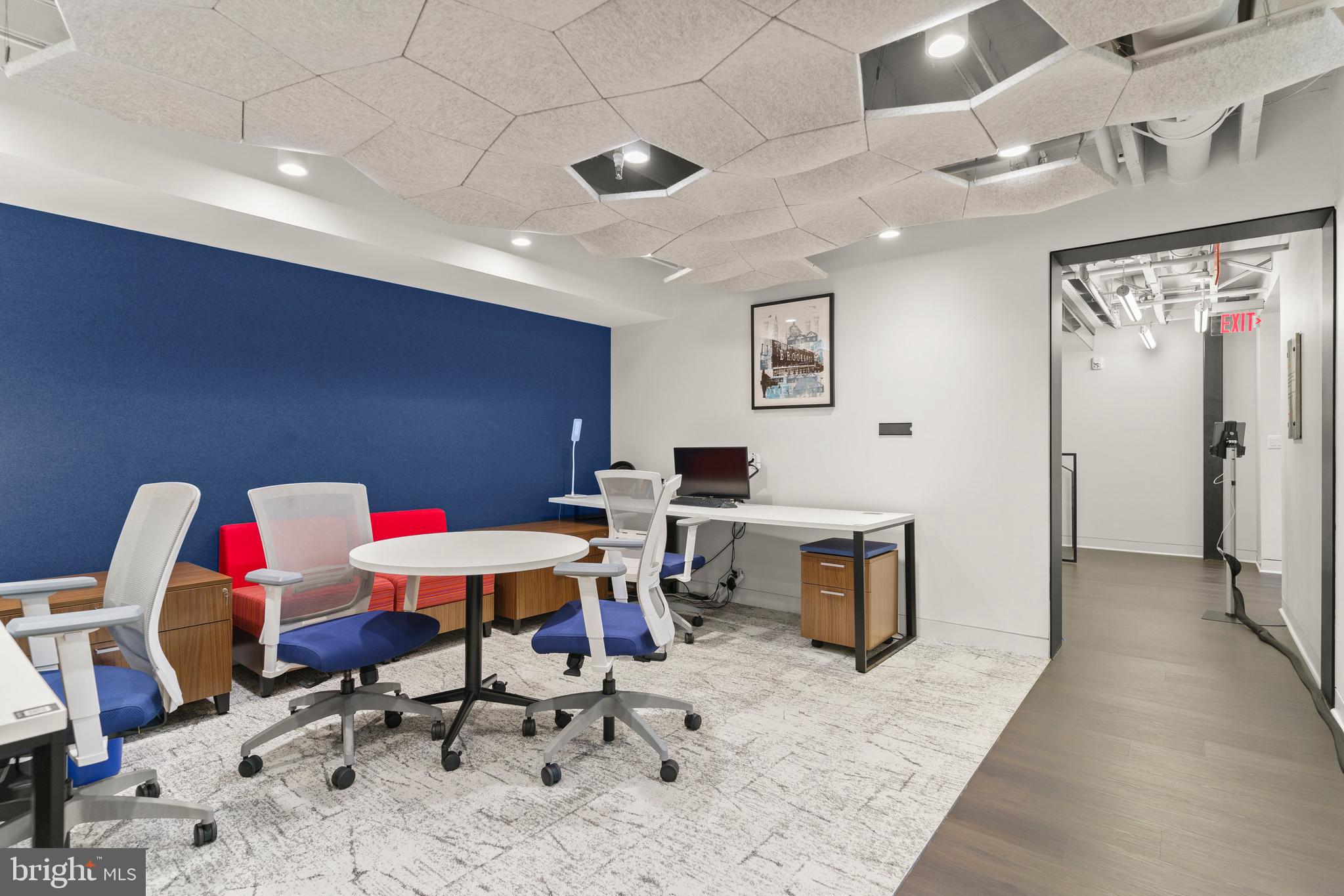 CAPITOL HILL - Commercial Sale