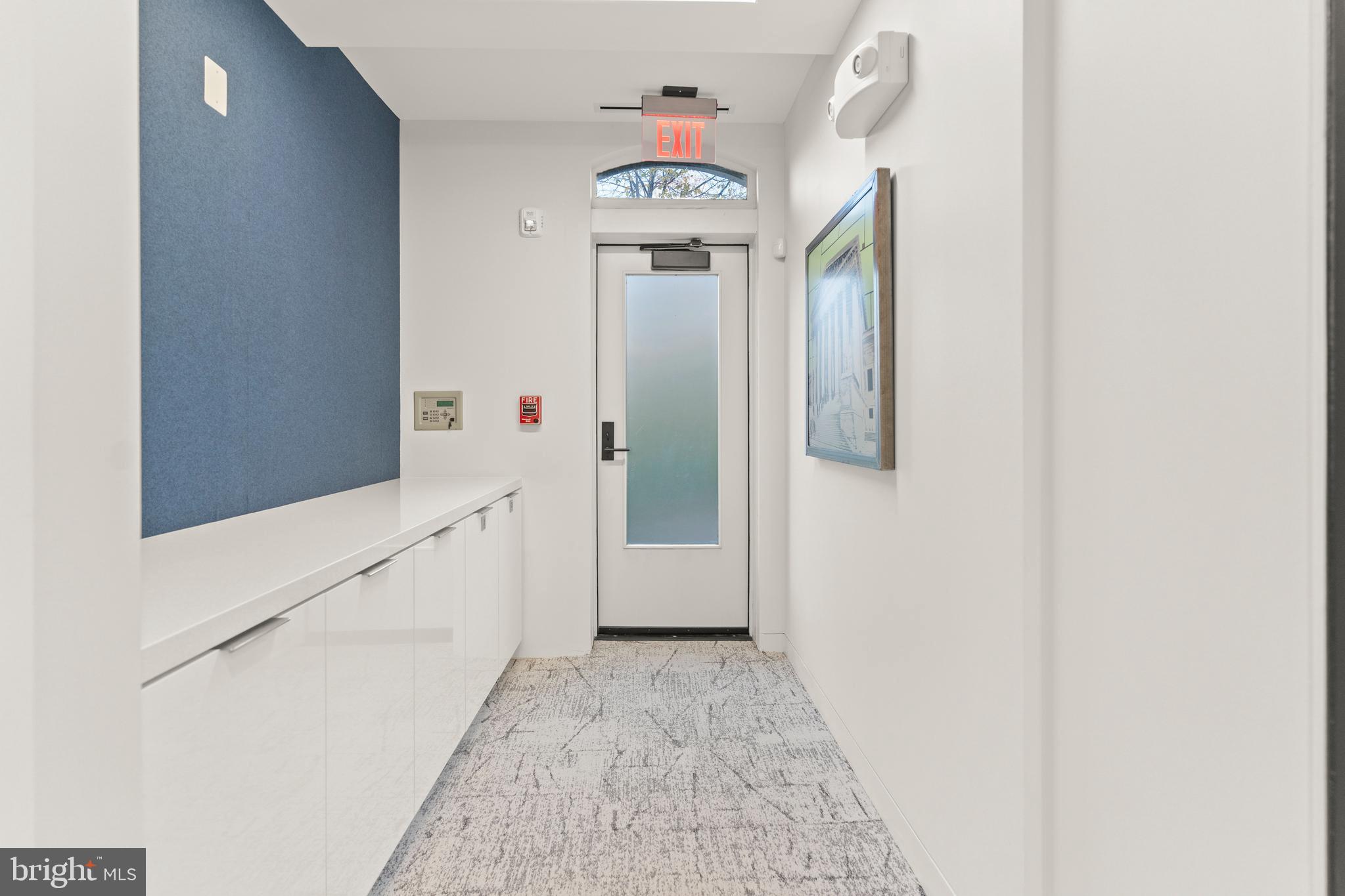 CAPITOL HILL - Commercial Sale