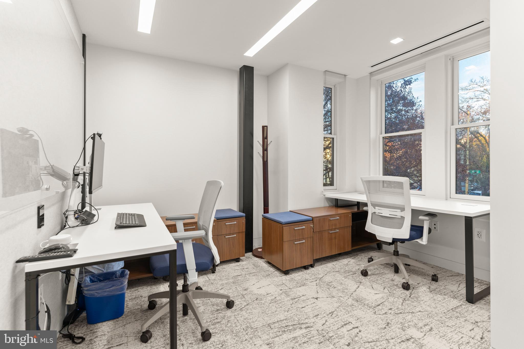 CAPITOL HILL - Commercial Sale