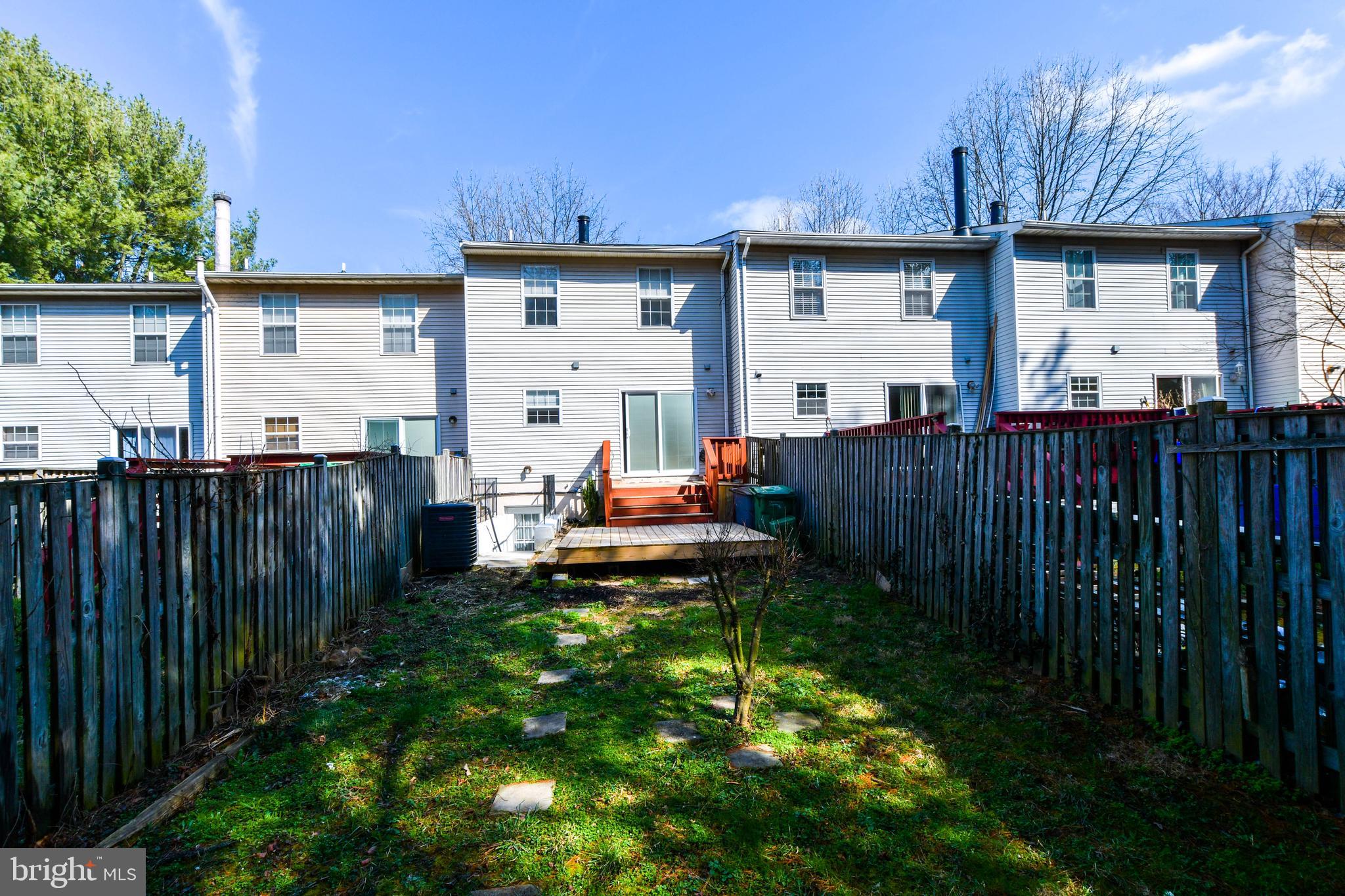 MONTGOMERY MEADOWS - Residential Lease