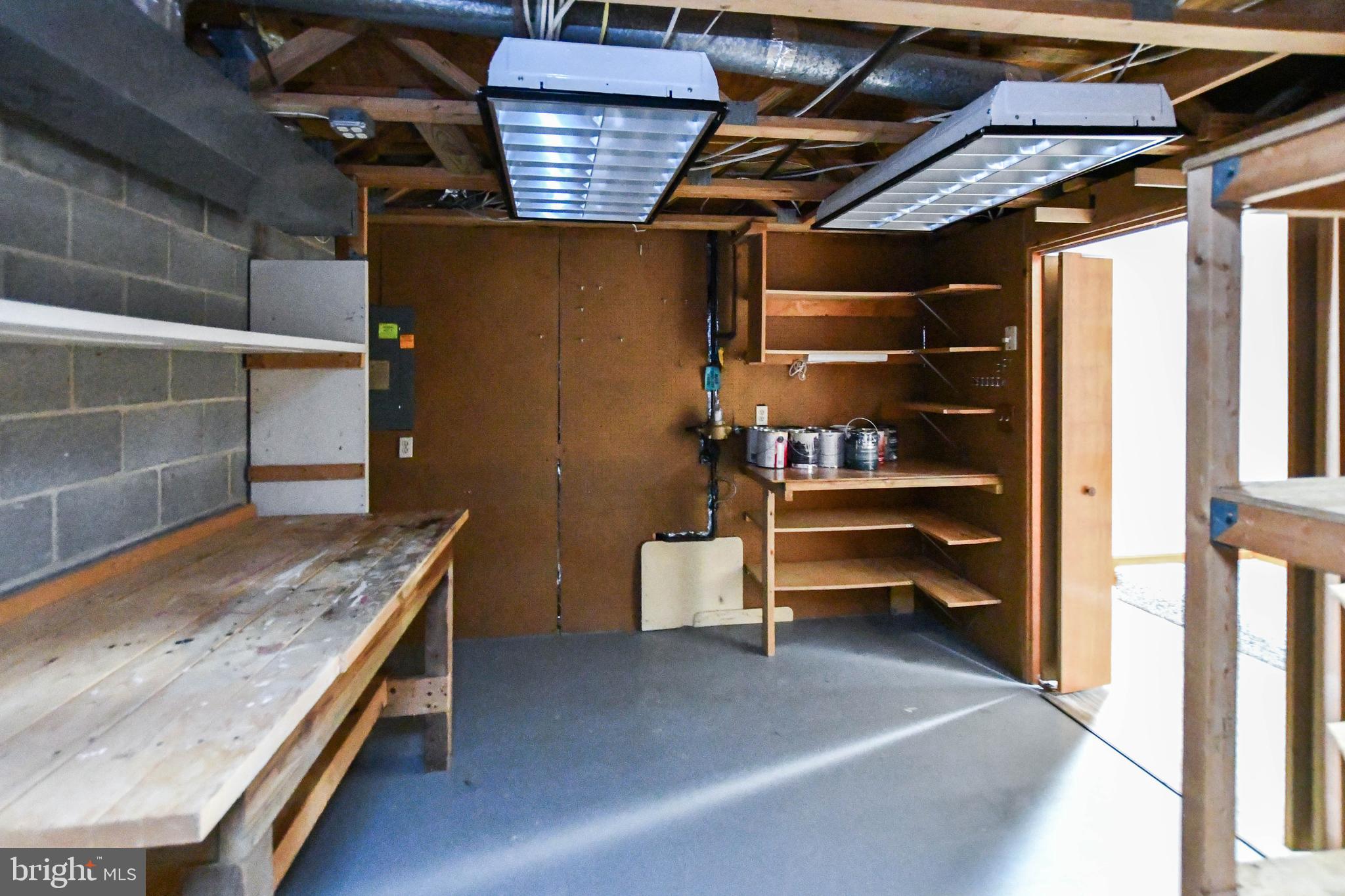 MONTGOMERY MEADOWS - Residential Lease