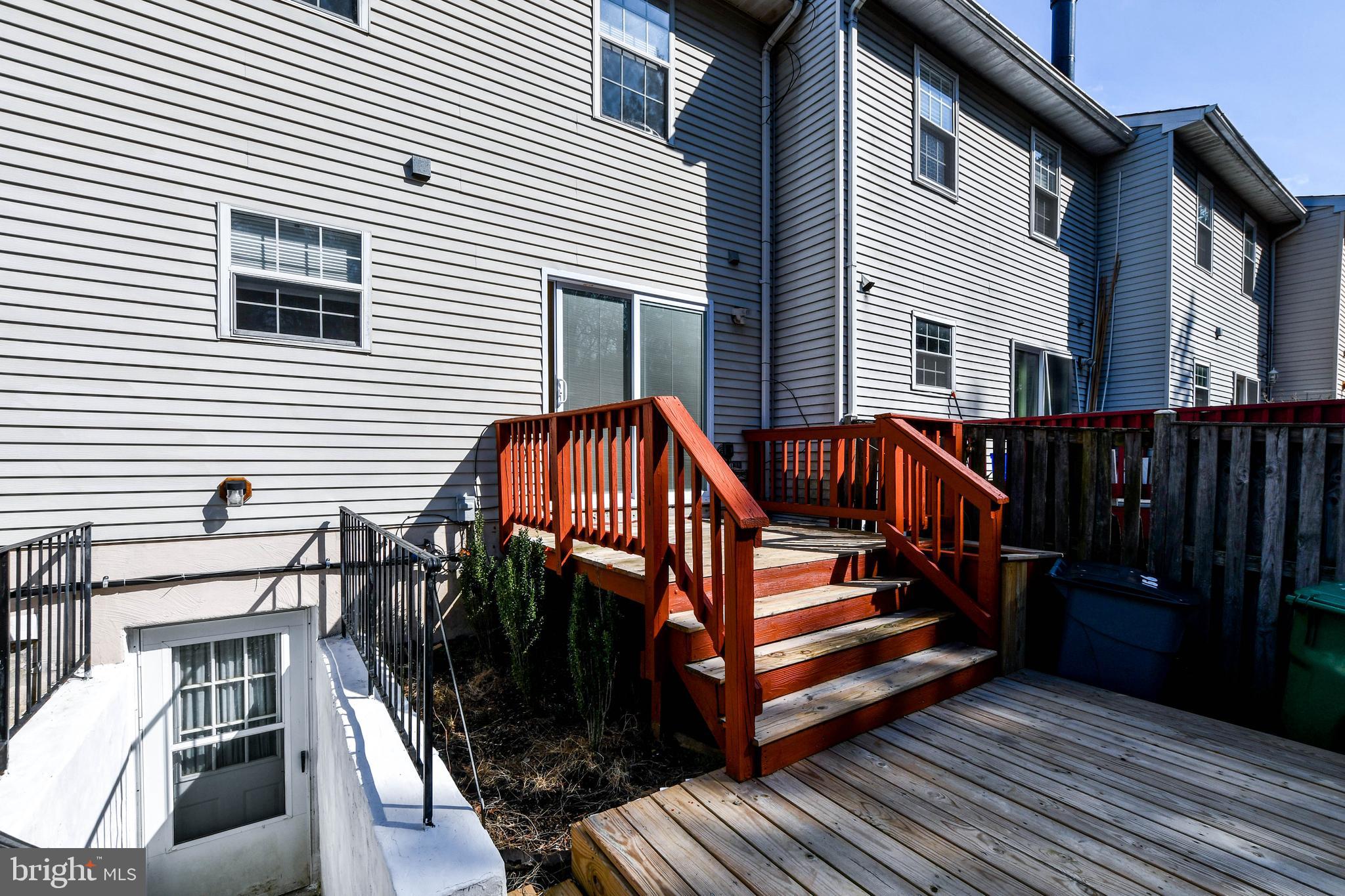 MONTGOMERY MEADOWS - Residential Lease