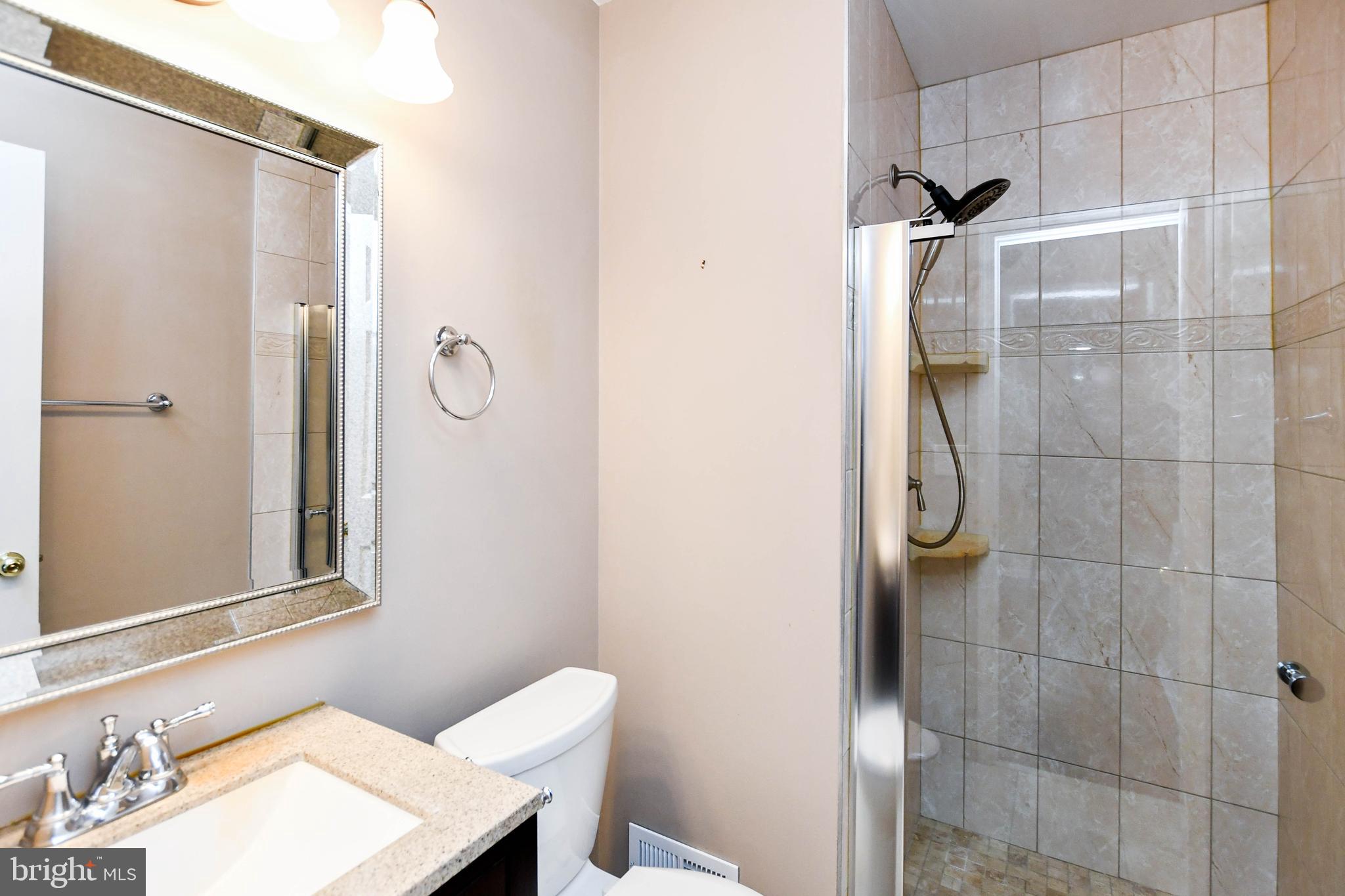 MONTGOMERY MEADOWS - Residential Lease