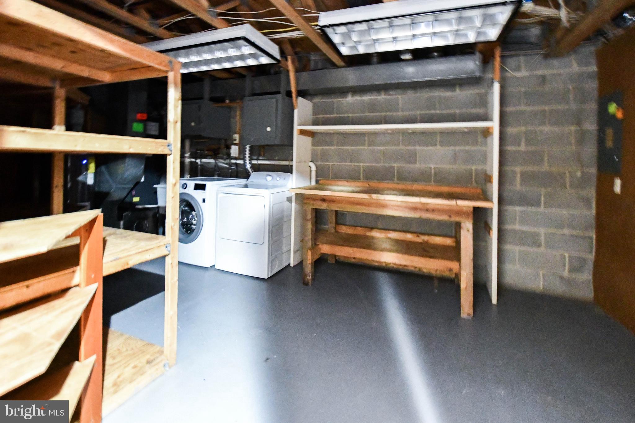 MONTGOMERY MEADOWS - Residential Lease