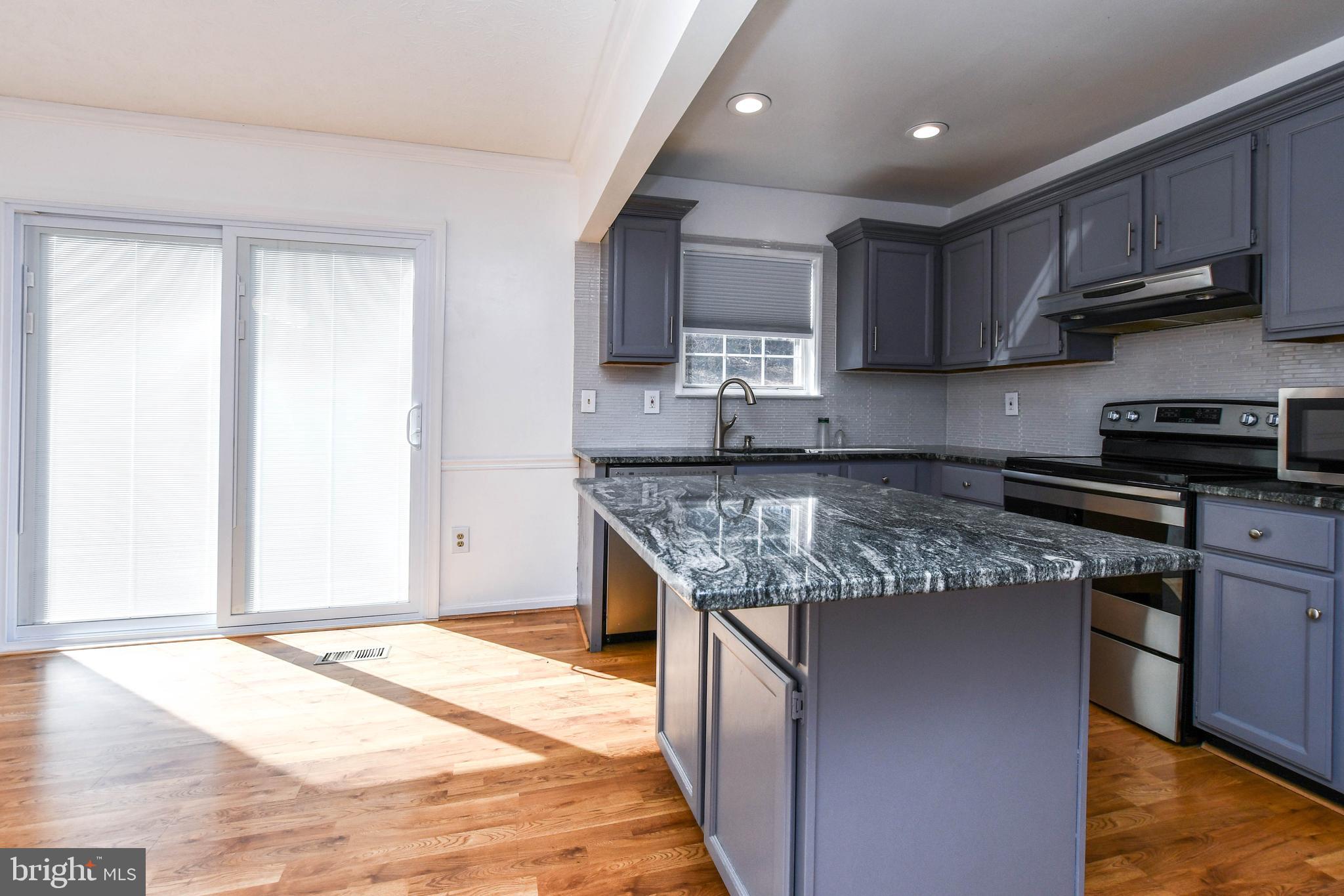 MONTGOMERY MEADOWS - Residential Lease