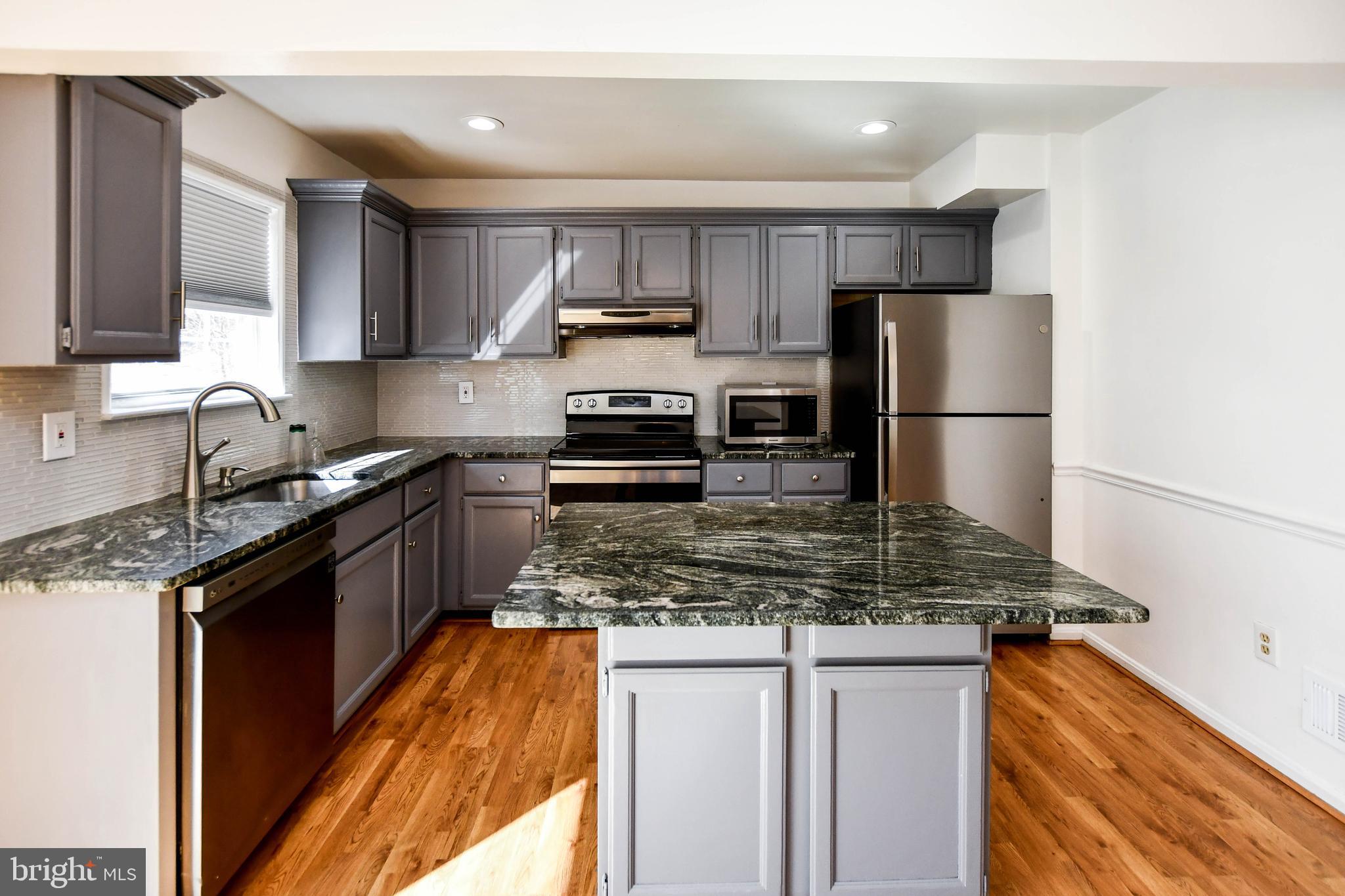 MONTGOMERY MEADOWS - Residential Lease