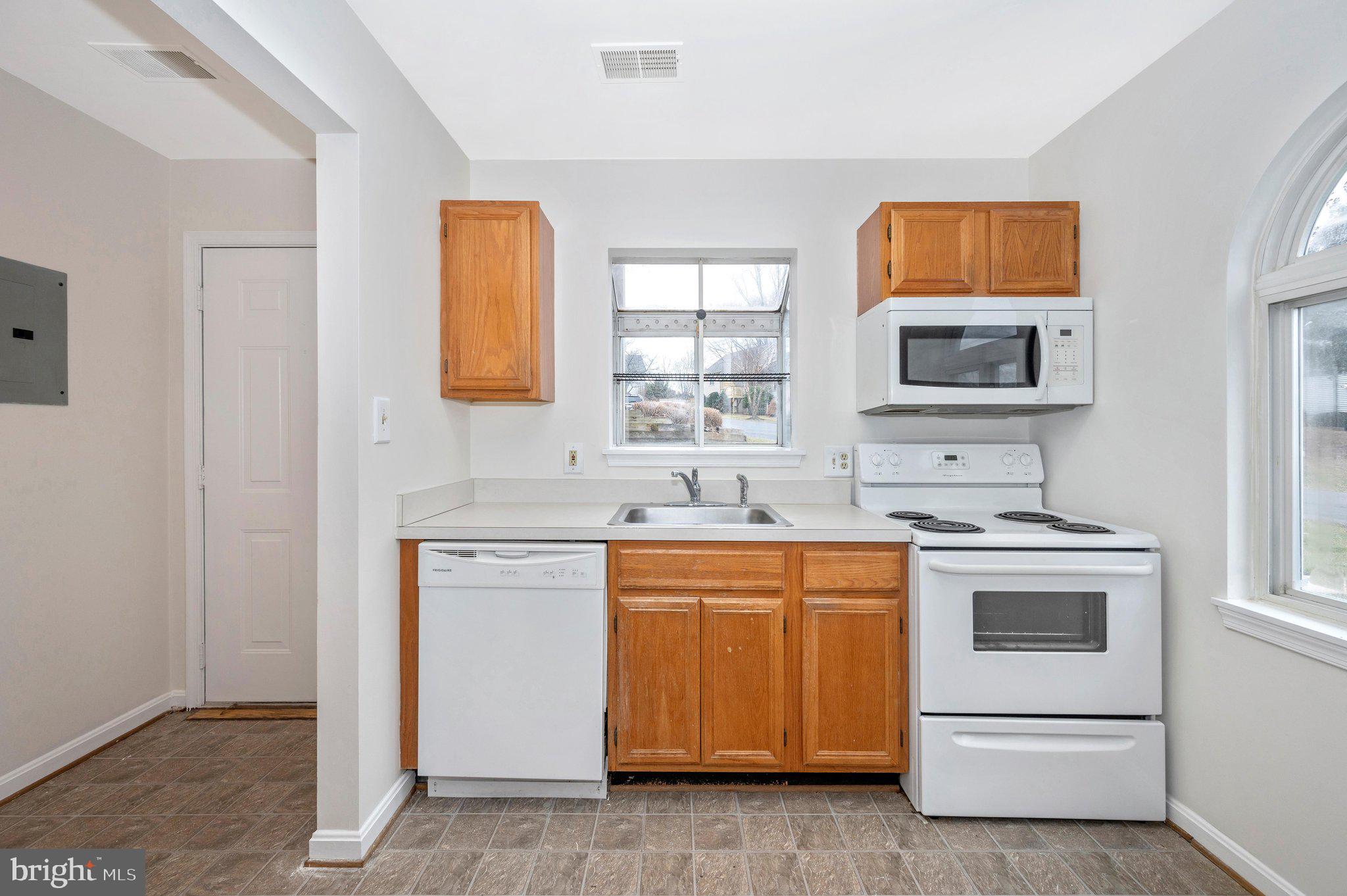 AUDUBON TERRACE VILLAS - Residential Lease