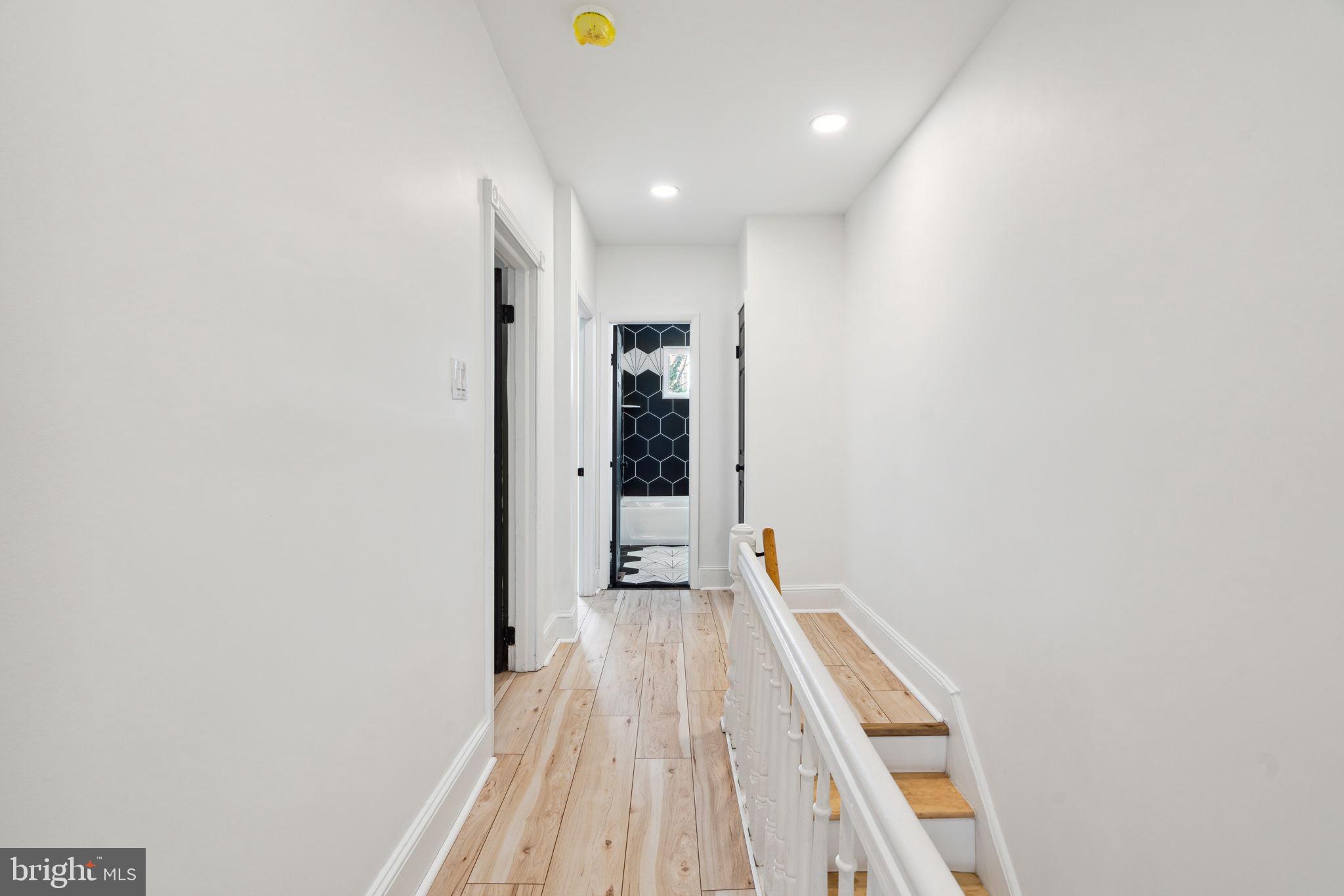 BRIDESBURG - Residential