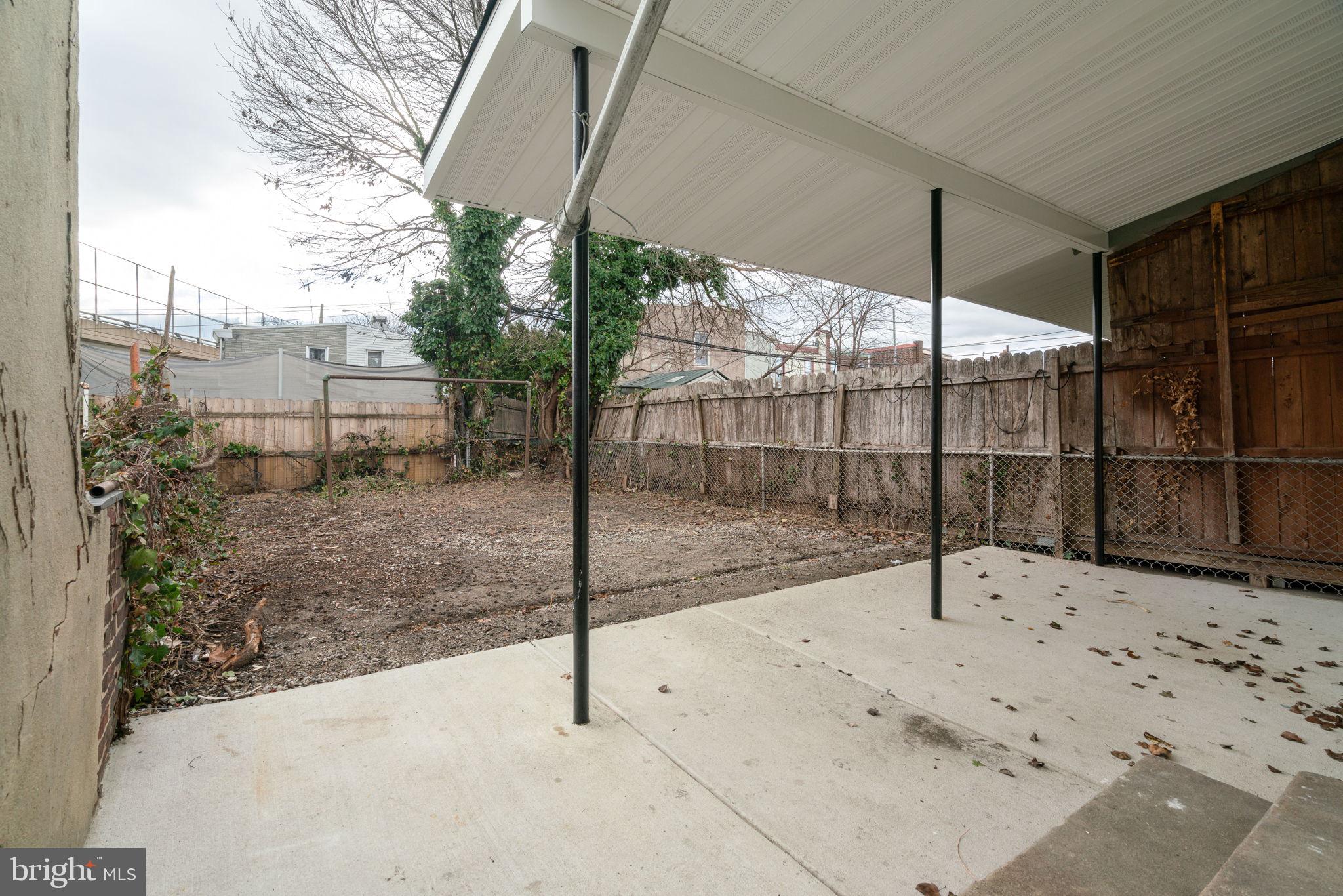 BRIDESBURG - Residential