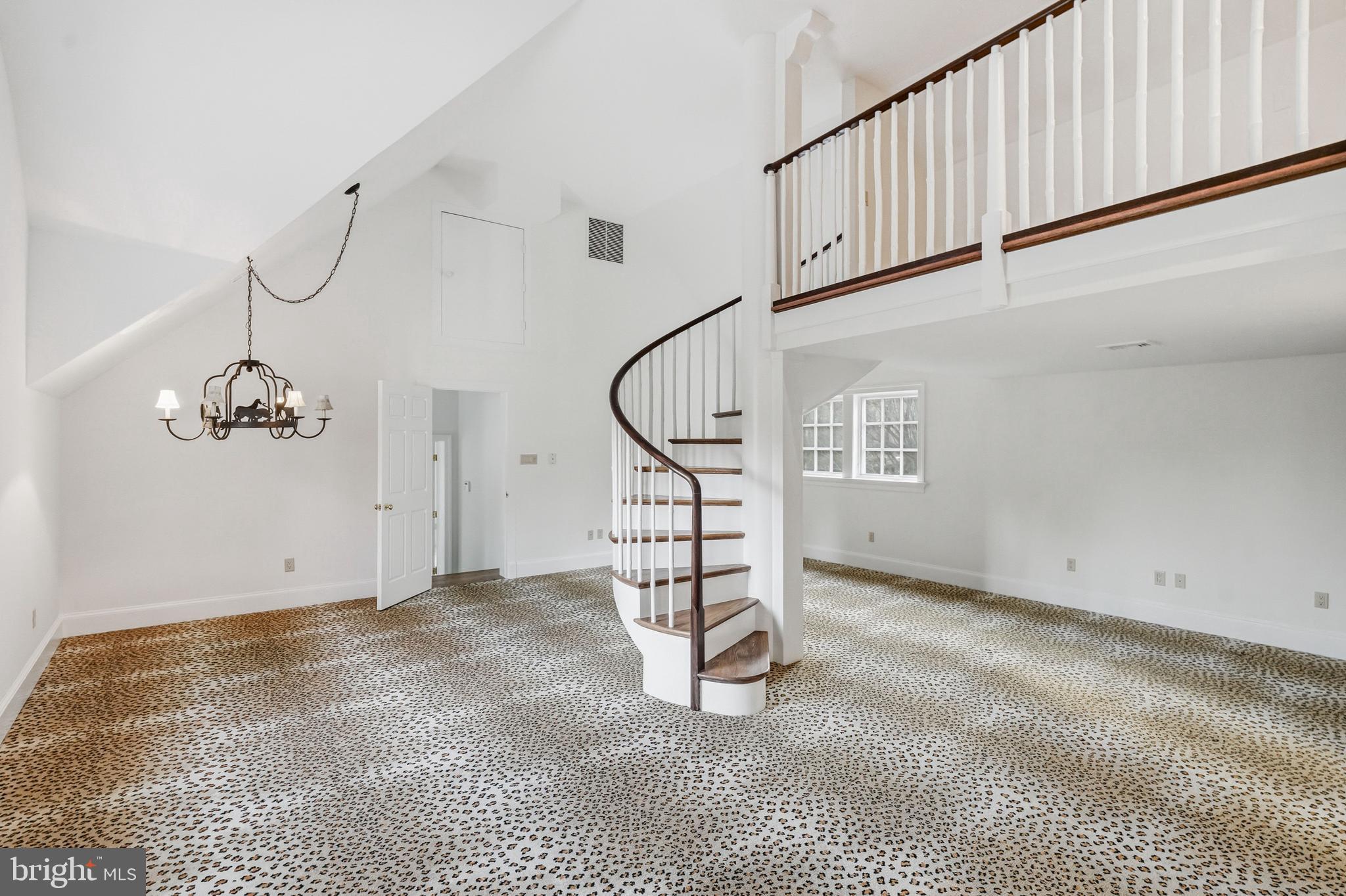 MERION GOLF ESTATES - Residential