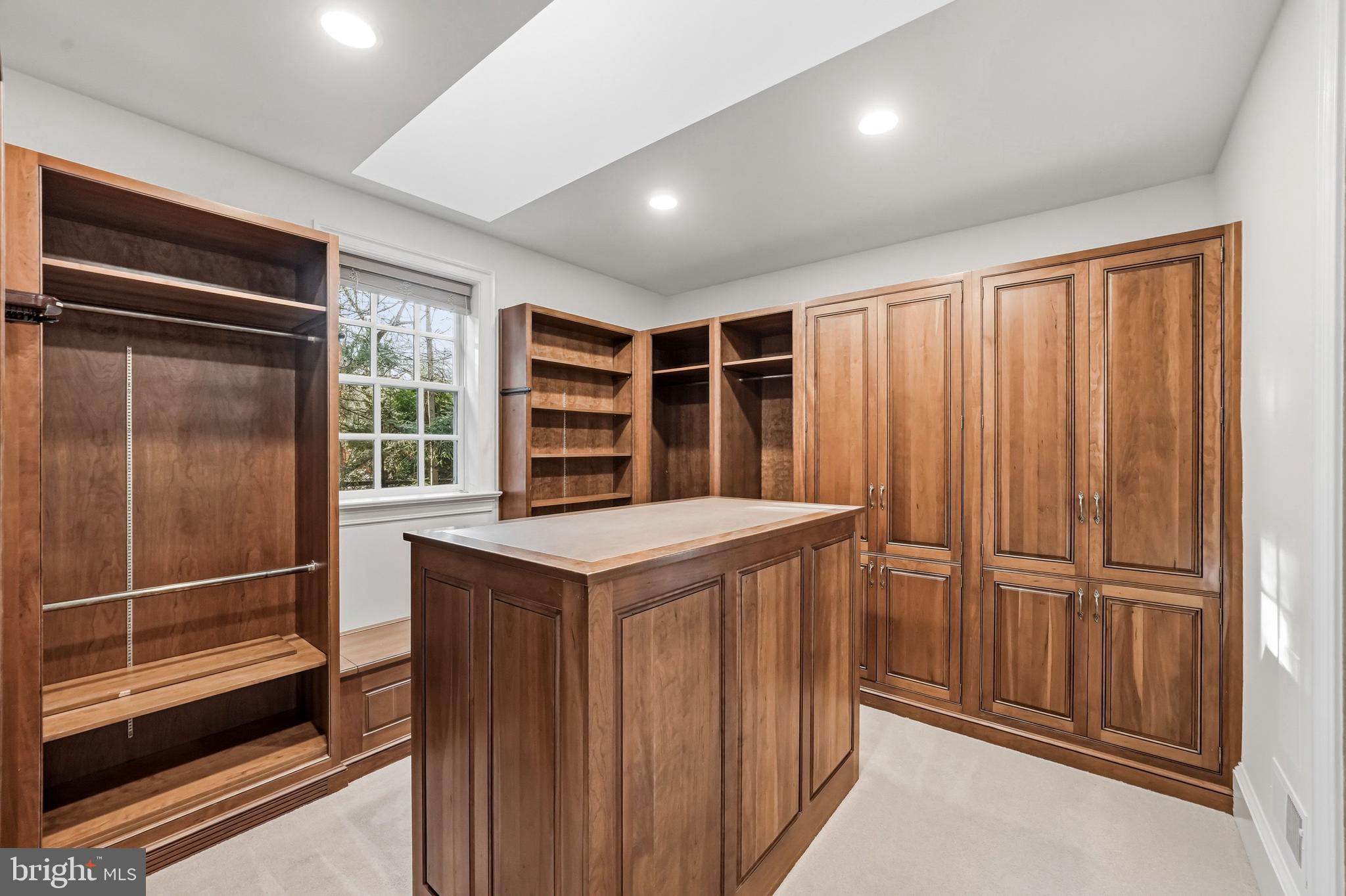 MERION GOLF ESTATES - Residential