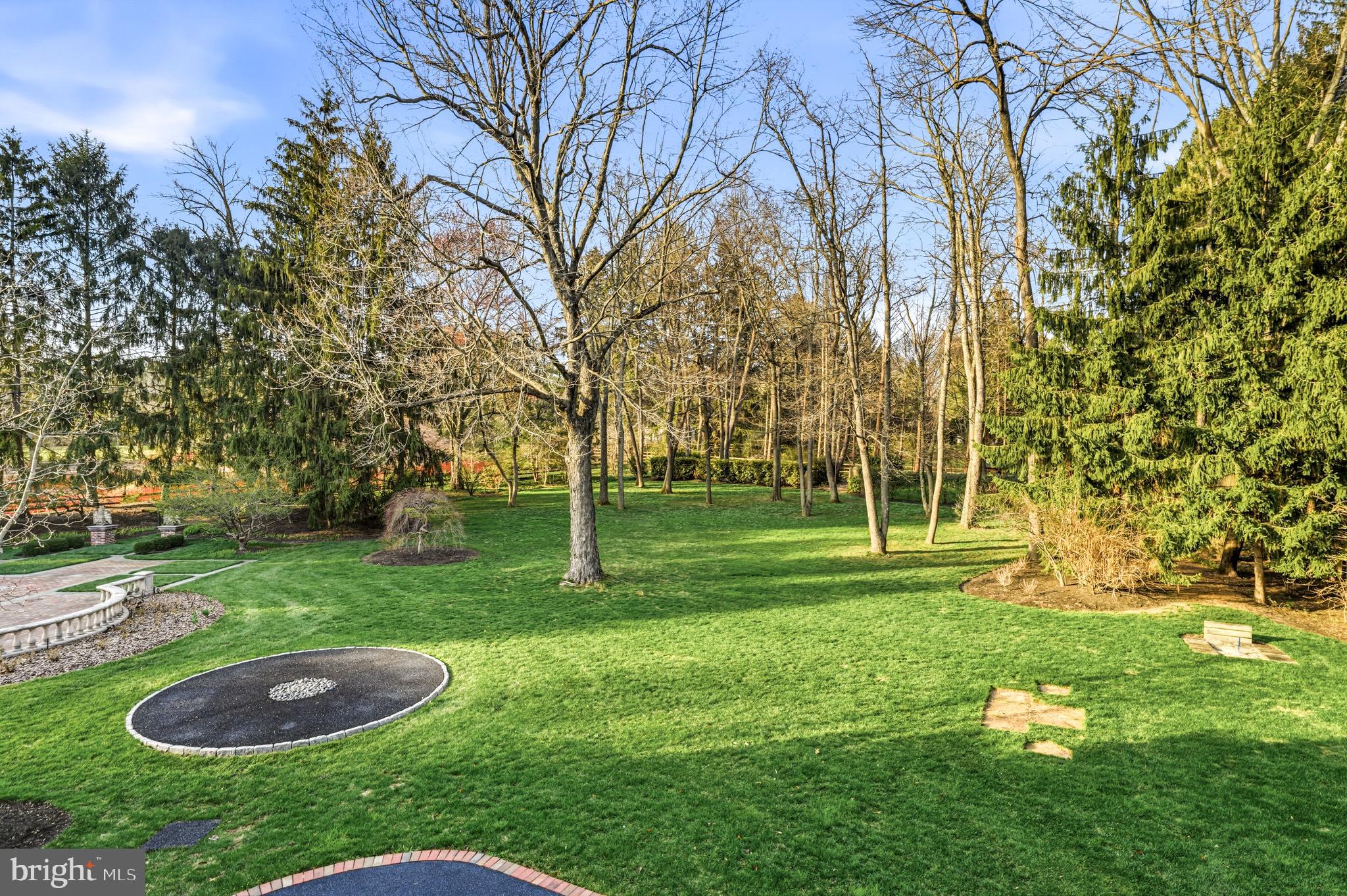 MERION GOLF ESTATES - Residential